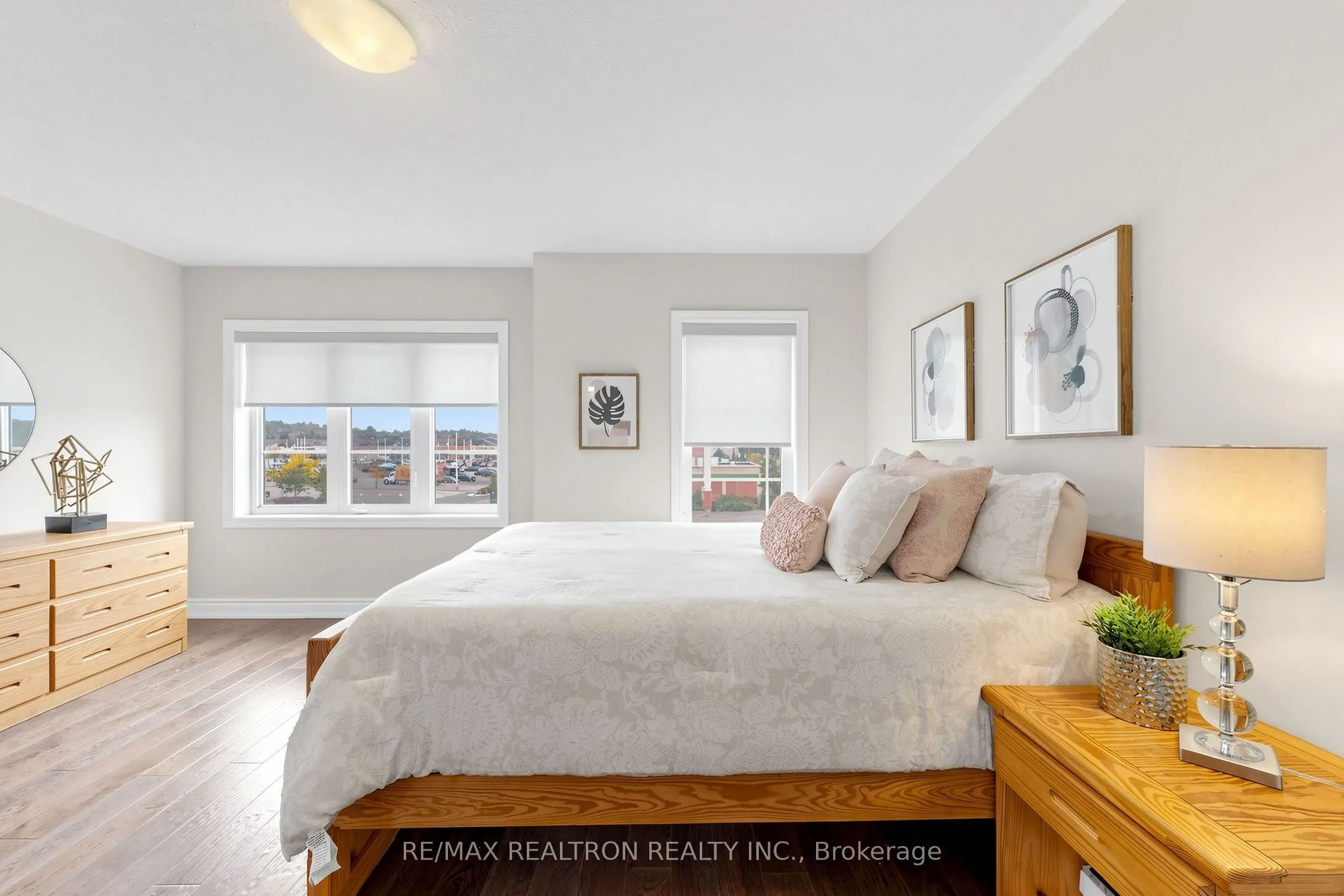 1331 Major Mackenzie Drive W #17