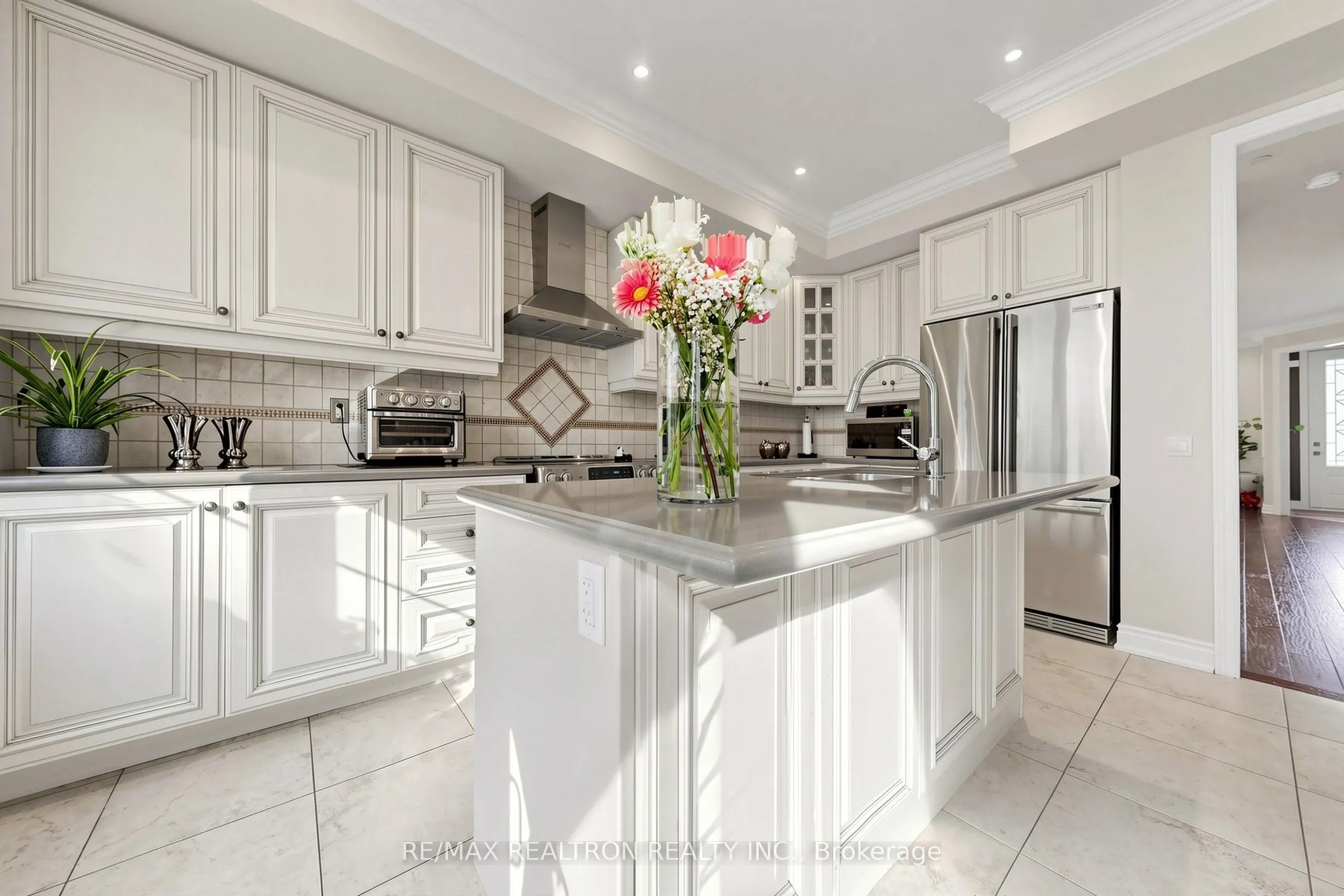 1331 Major Mackenzie Drive W #17