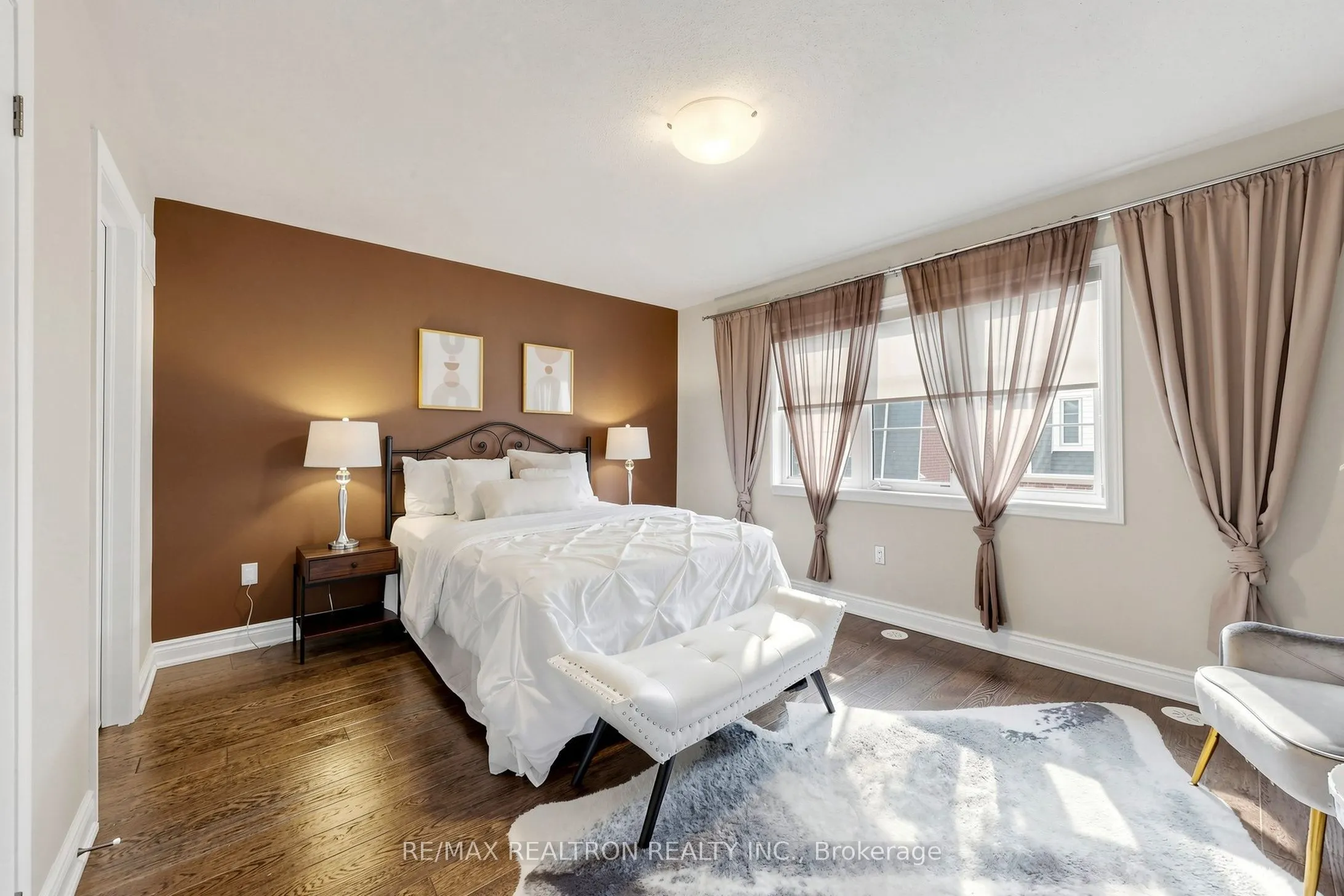 1331 Major Mackenzie Drive W #17