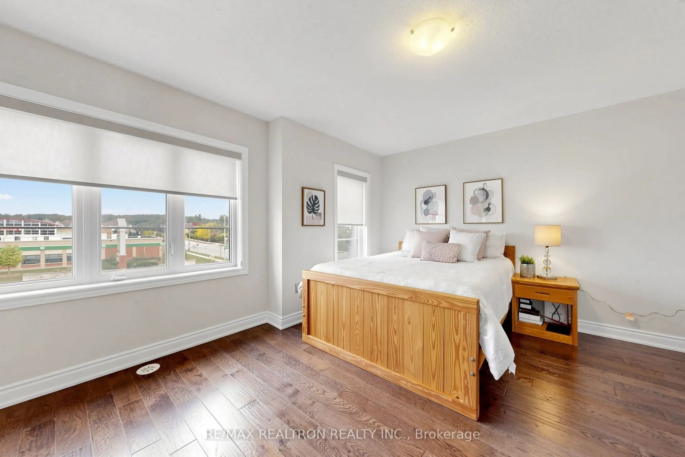 1331 Major Mackenzie Drive W #17