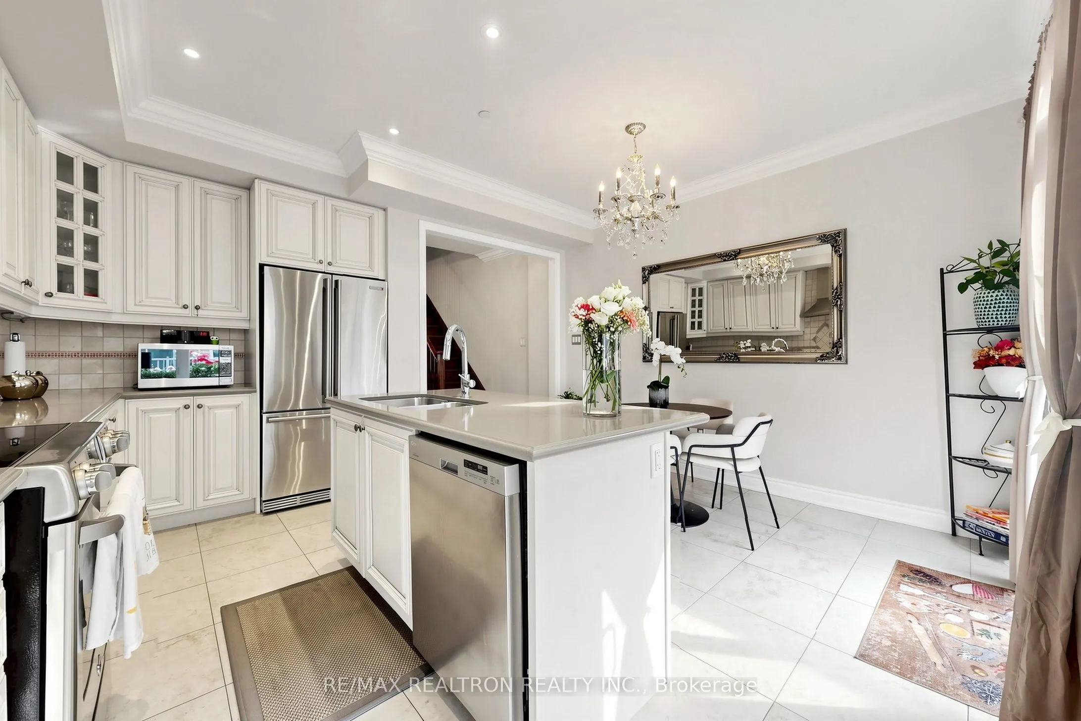 1331 Major Mackenzie Drive W #17