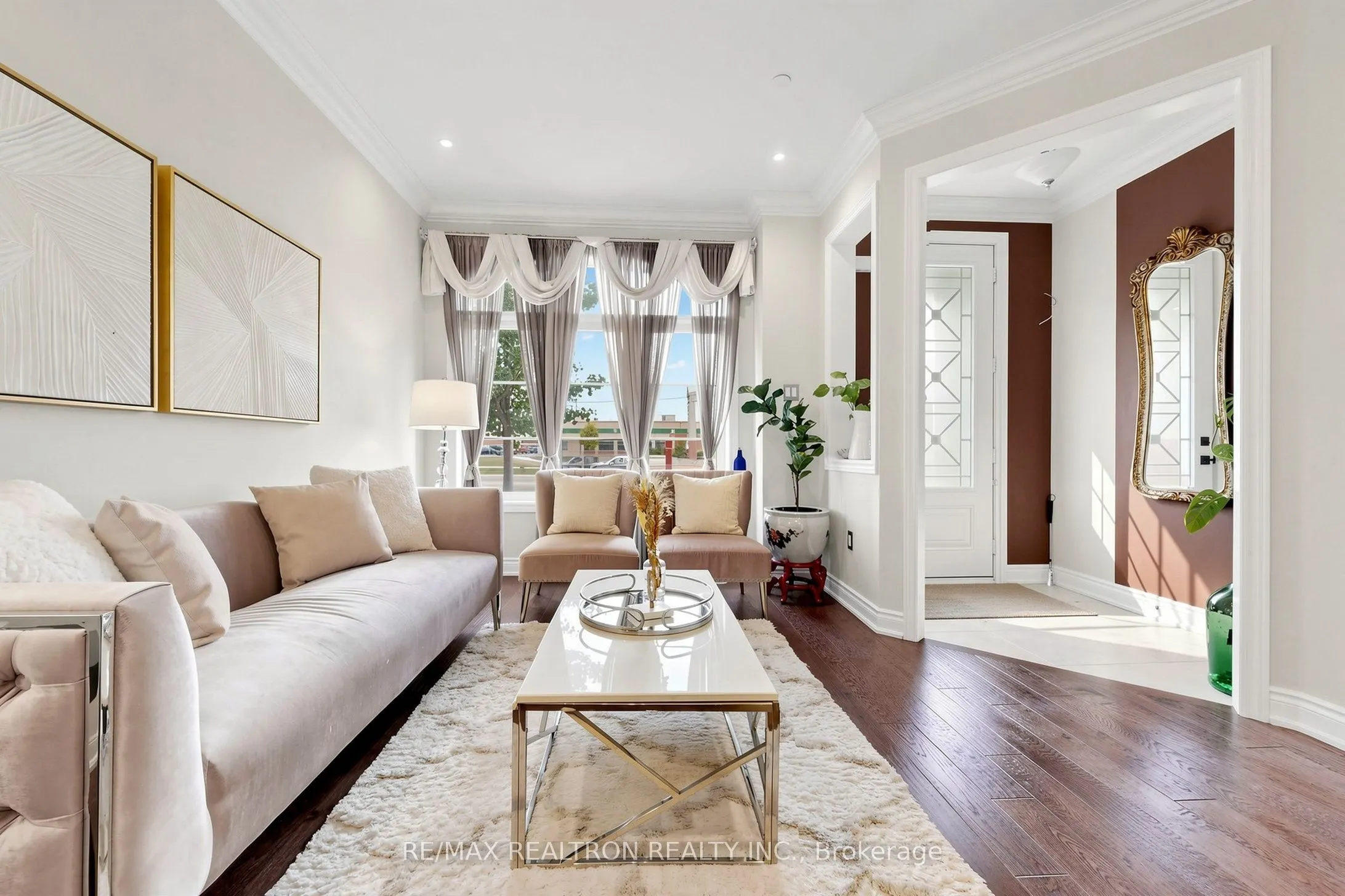 1331 Major Mackenzie Drive W #17