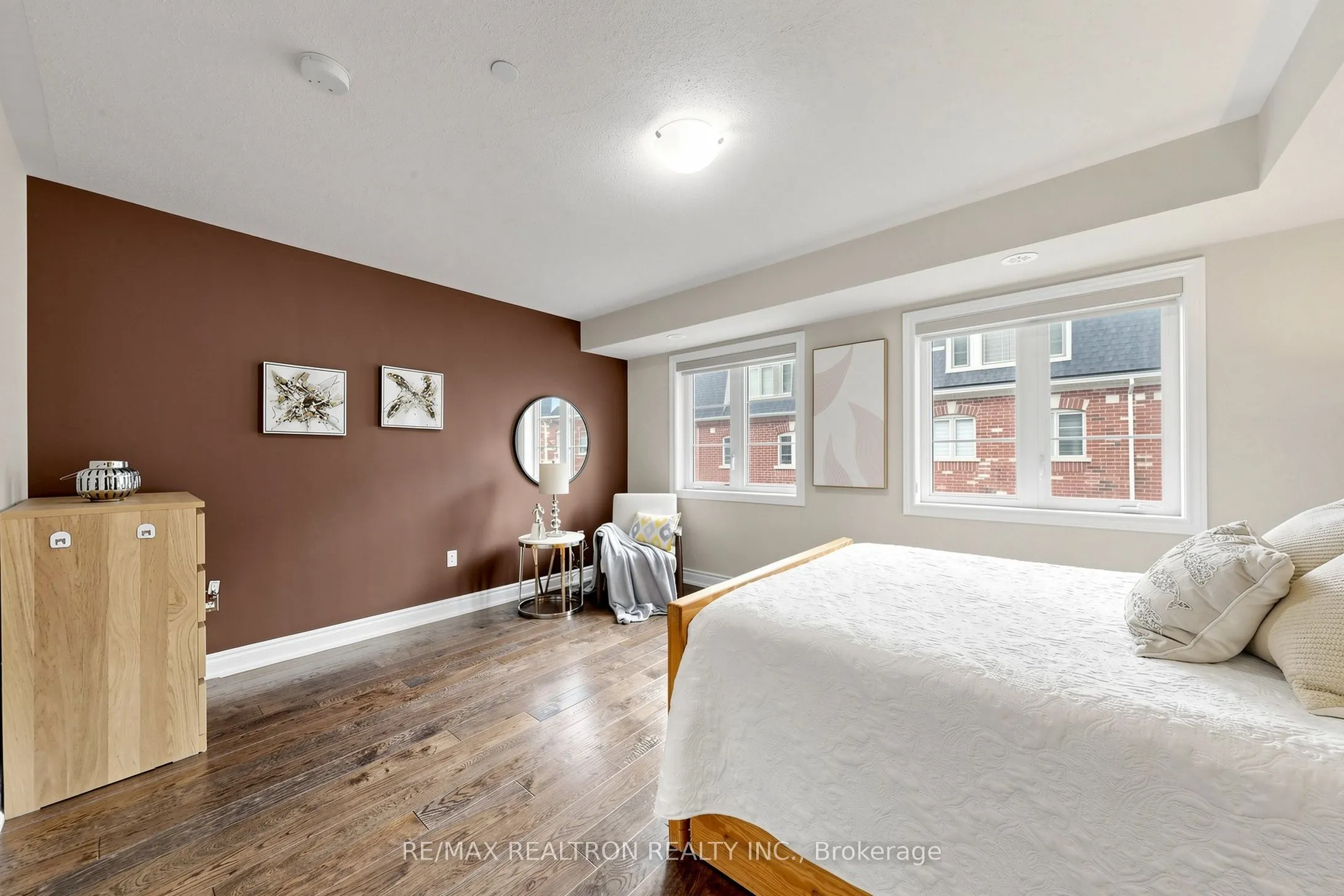 1331 Major Mackenzie Drive W #17
