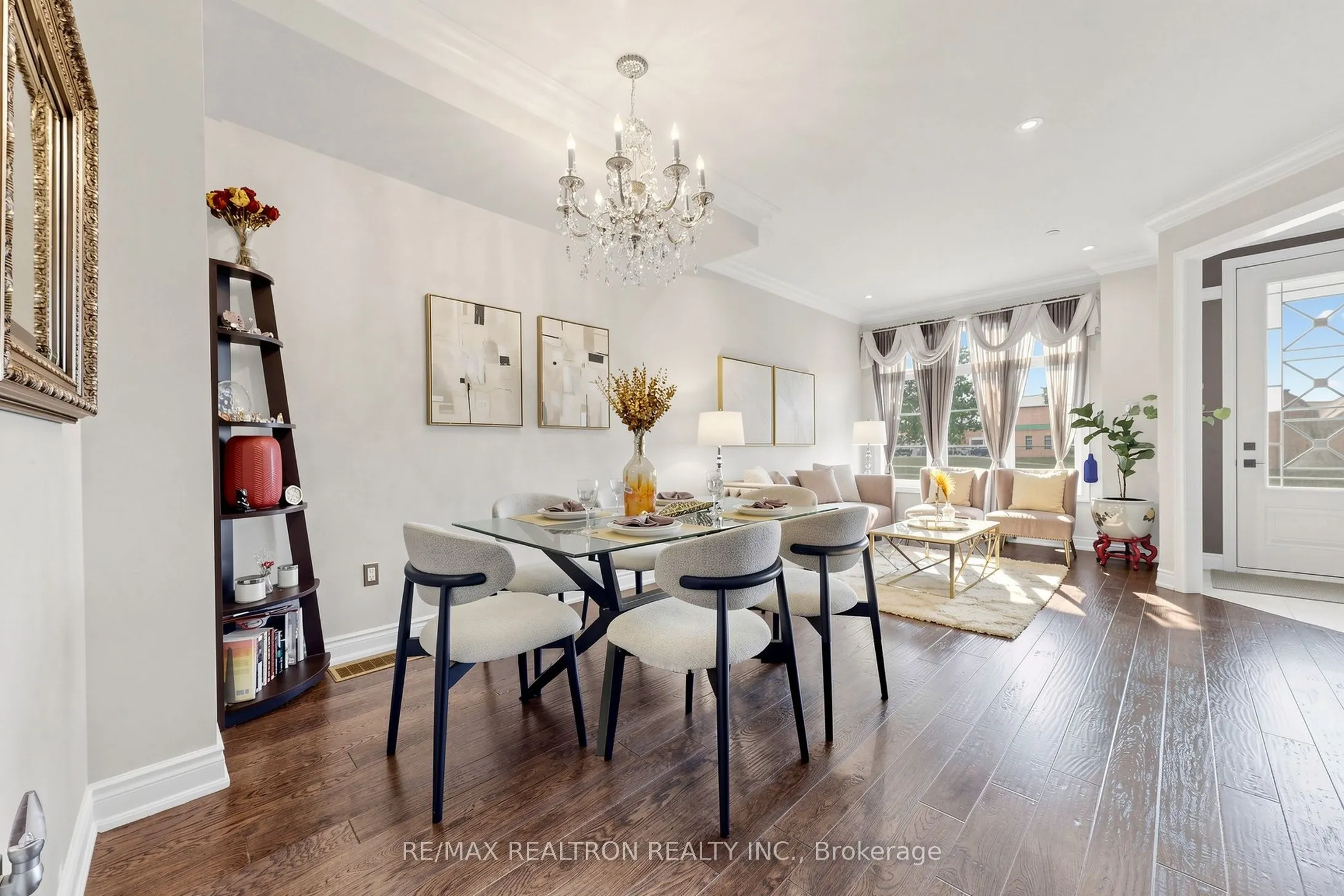 1331 Major Mackenzie Drive W #17