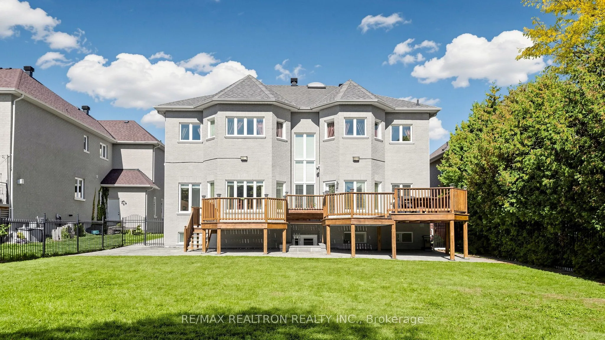 15 Ridgley Court