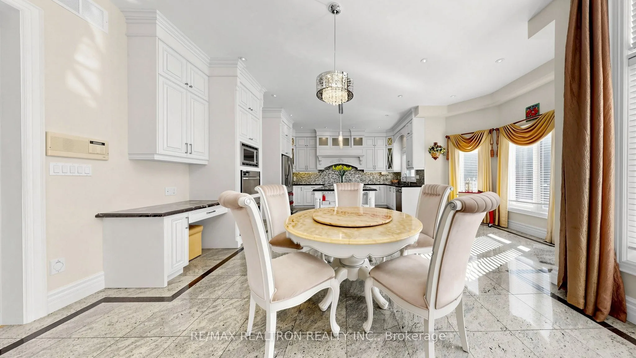 15 Ridgley Court