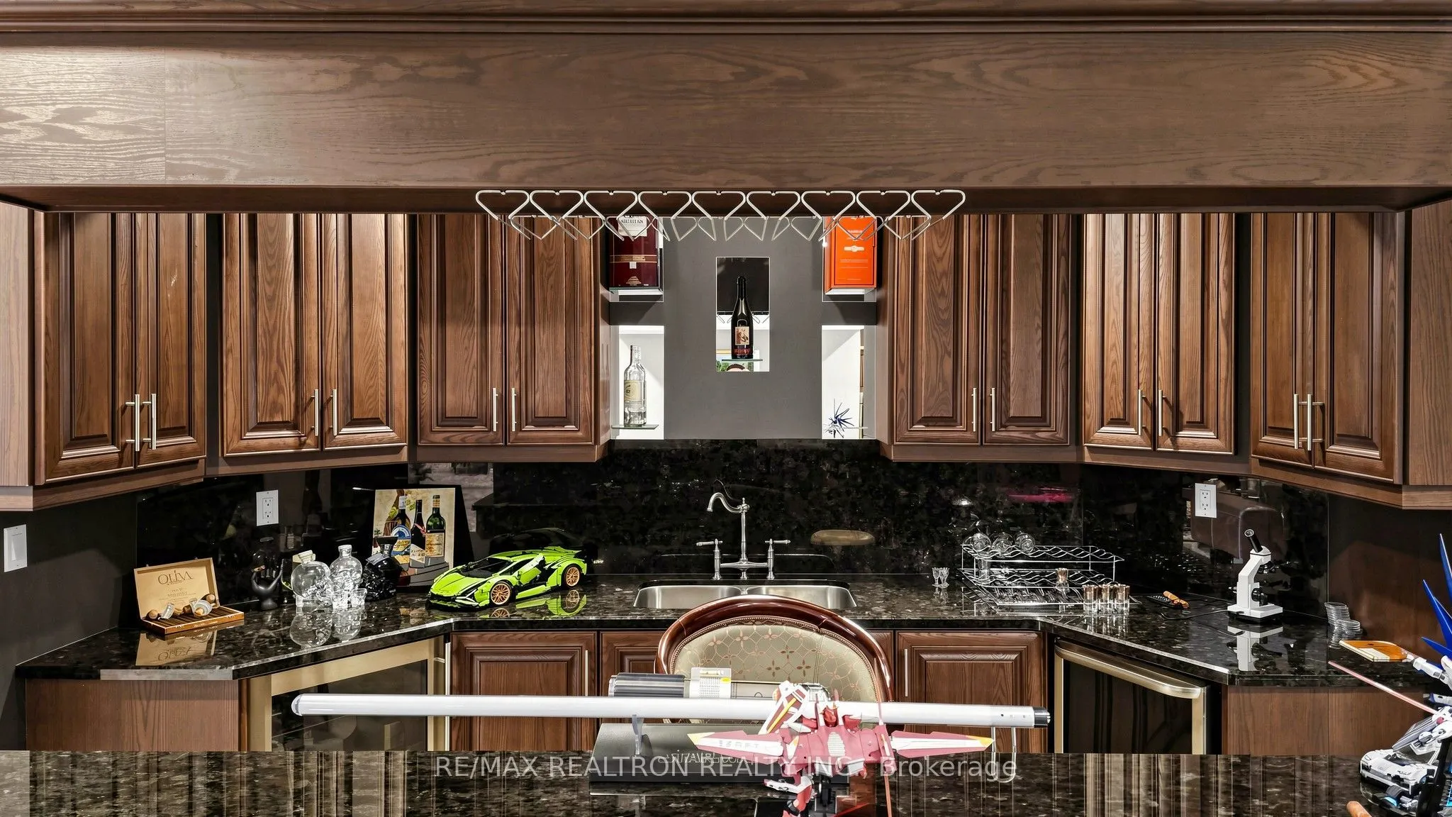 15 Ridgley Court