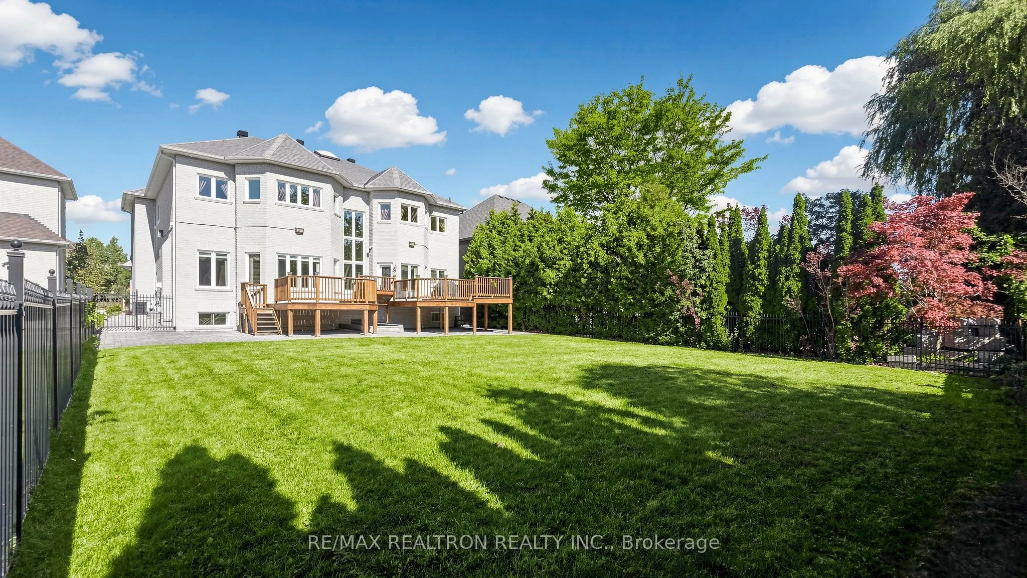 15 Ridgley Court