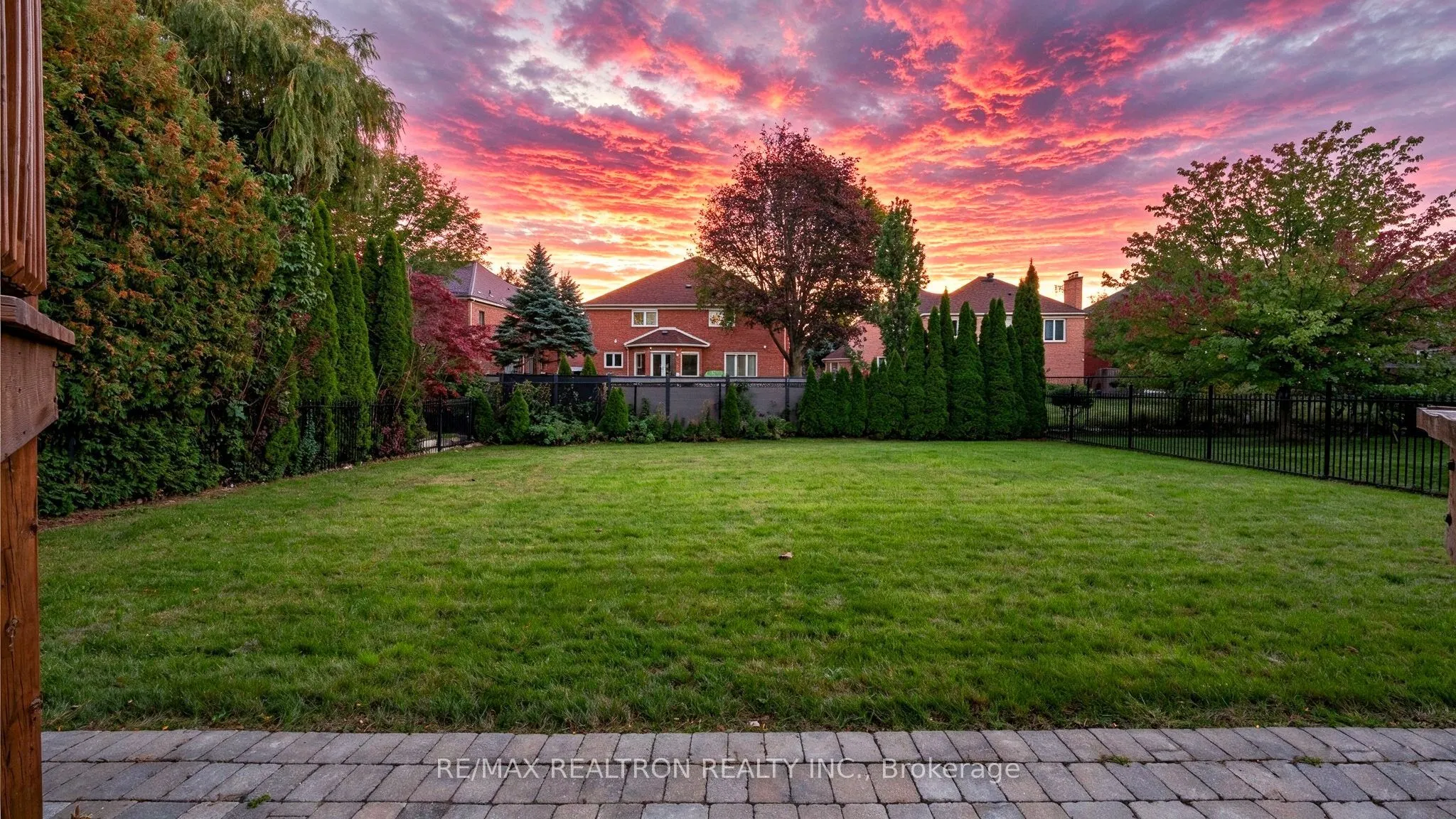 15 Ridgley Court