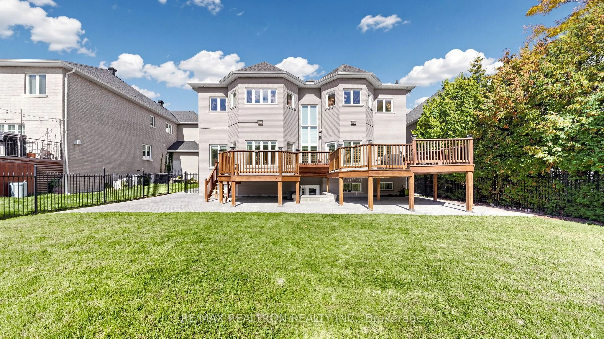 15 Ridgley Court