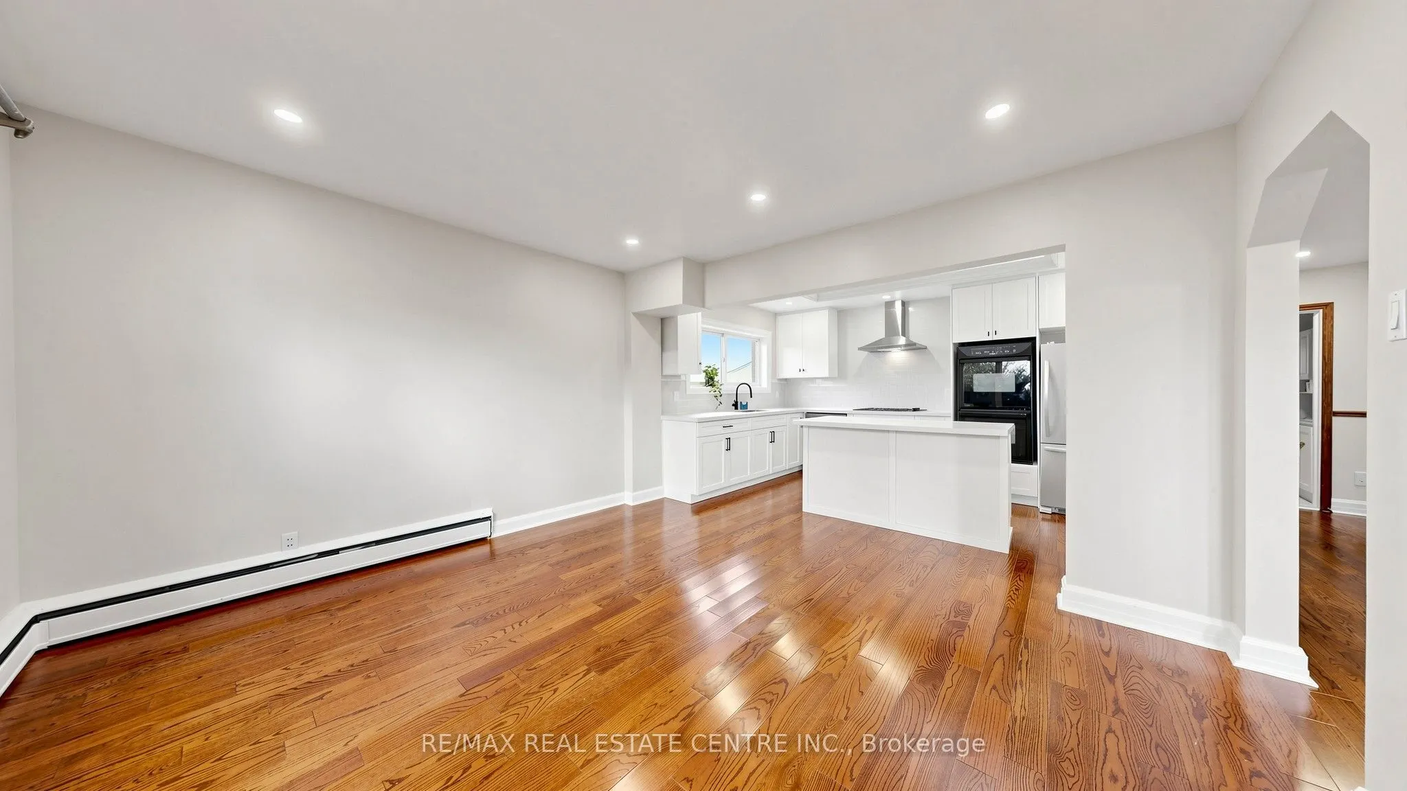 393 Canal Road W