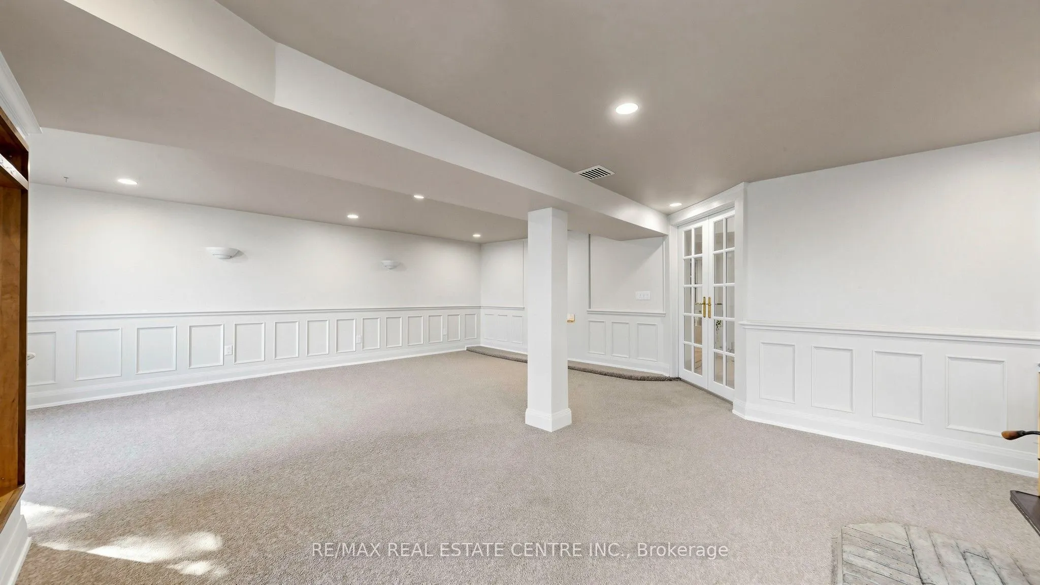 393 Canal Road W