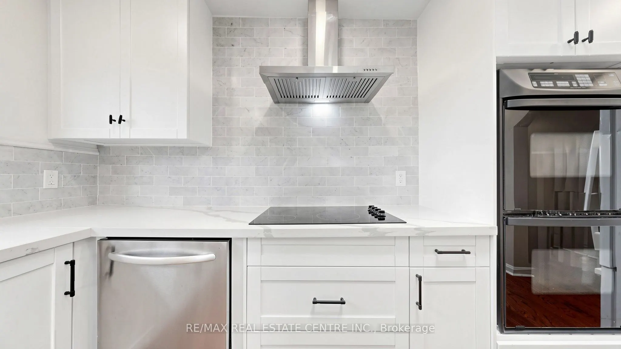 393 Canal Road W