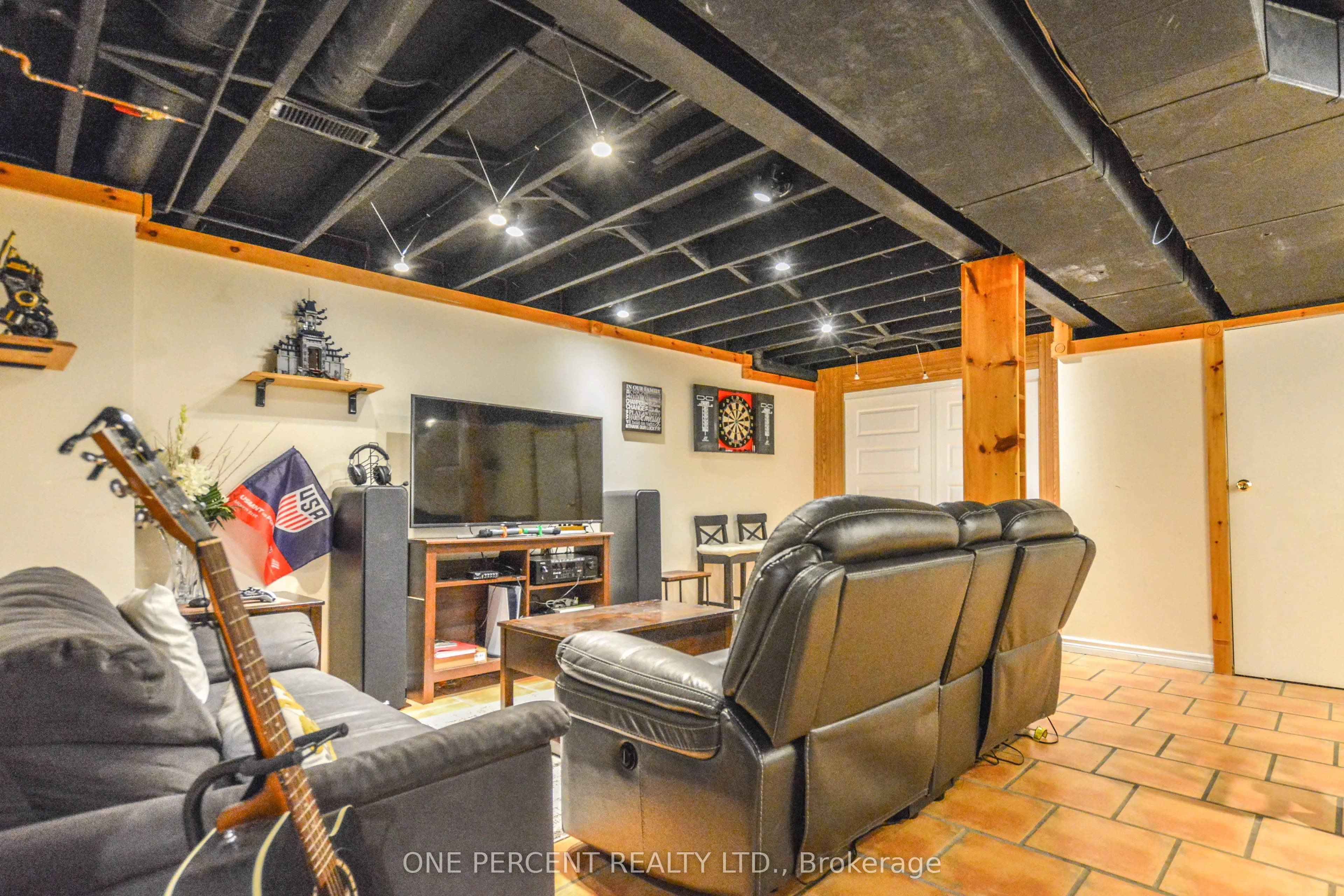 90 Breeze Drive