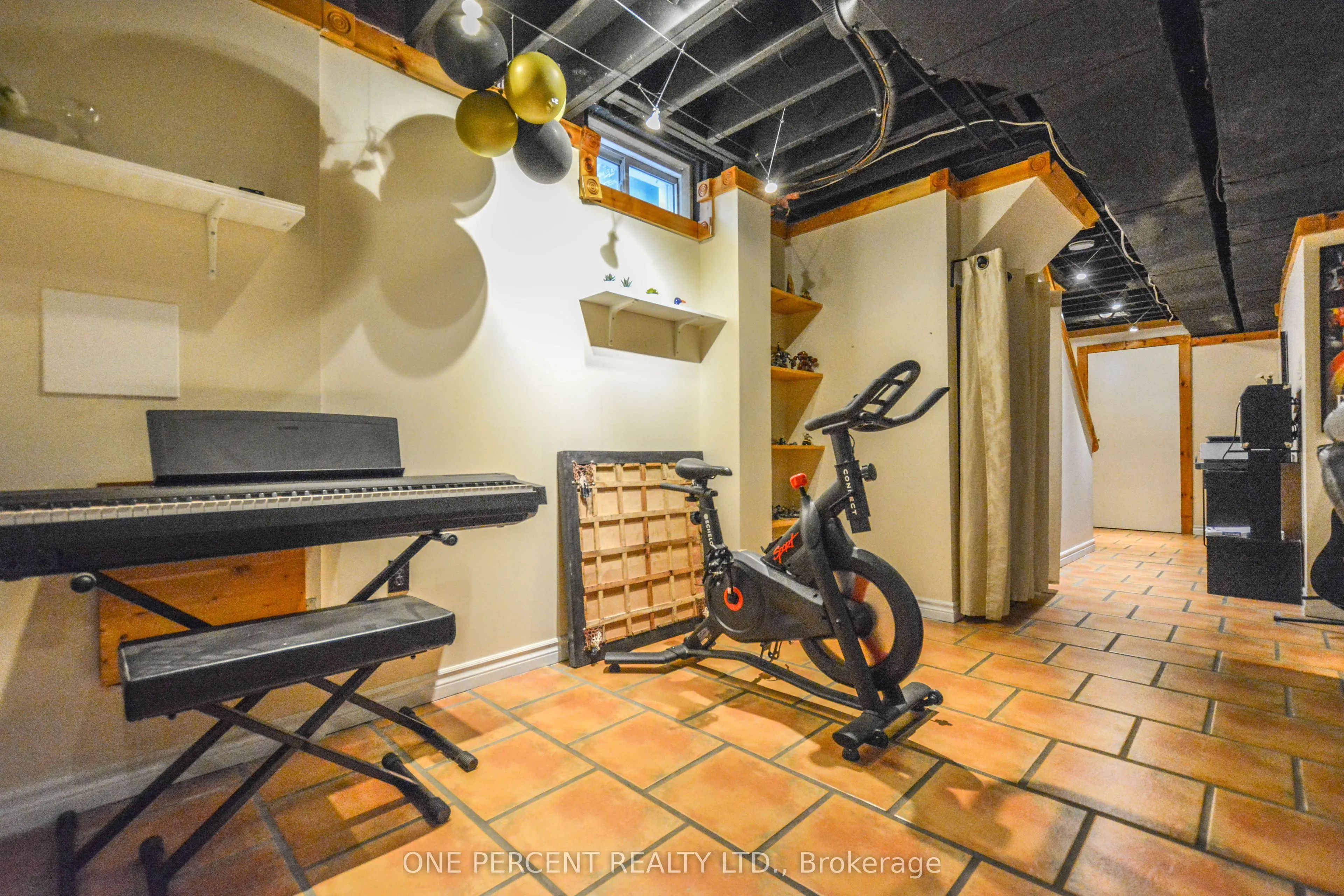 90 Breeze Drive