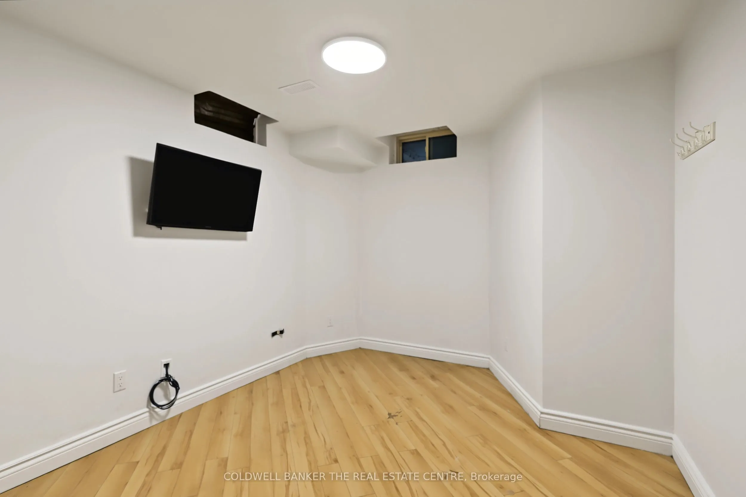 7 Isabella Garden Lane