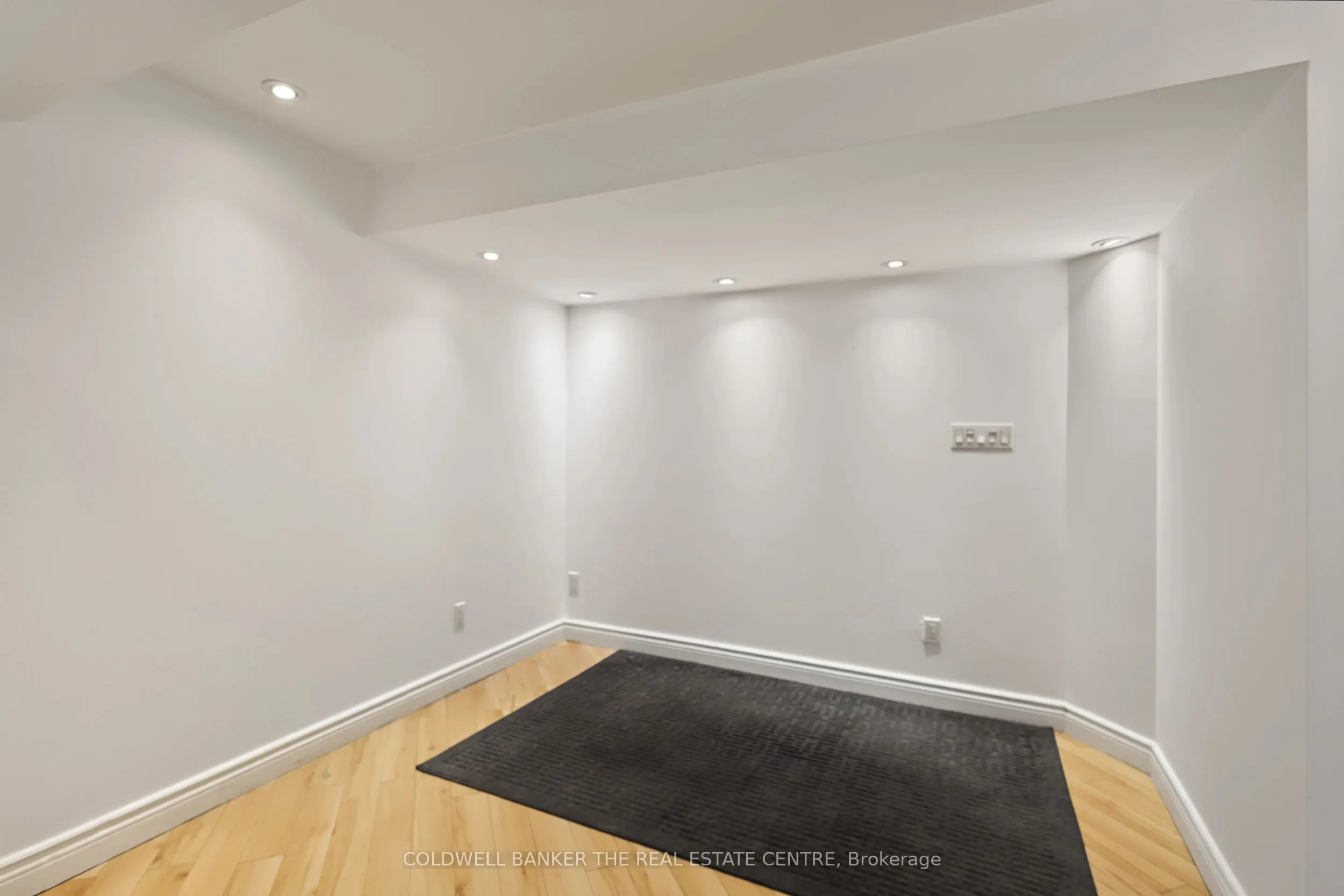 7 Isabella Garden Lane