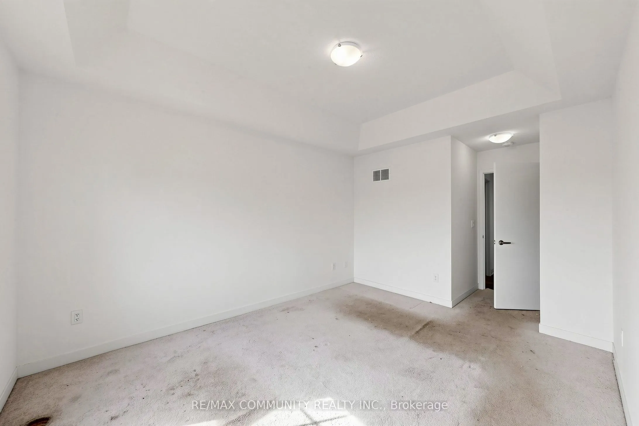 221 Harding Park Street