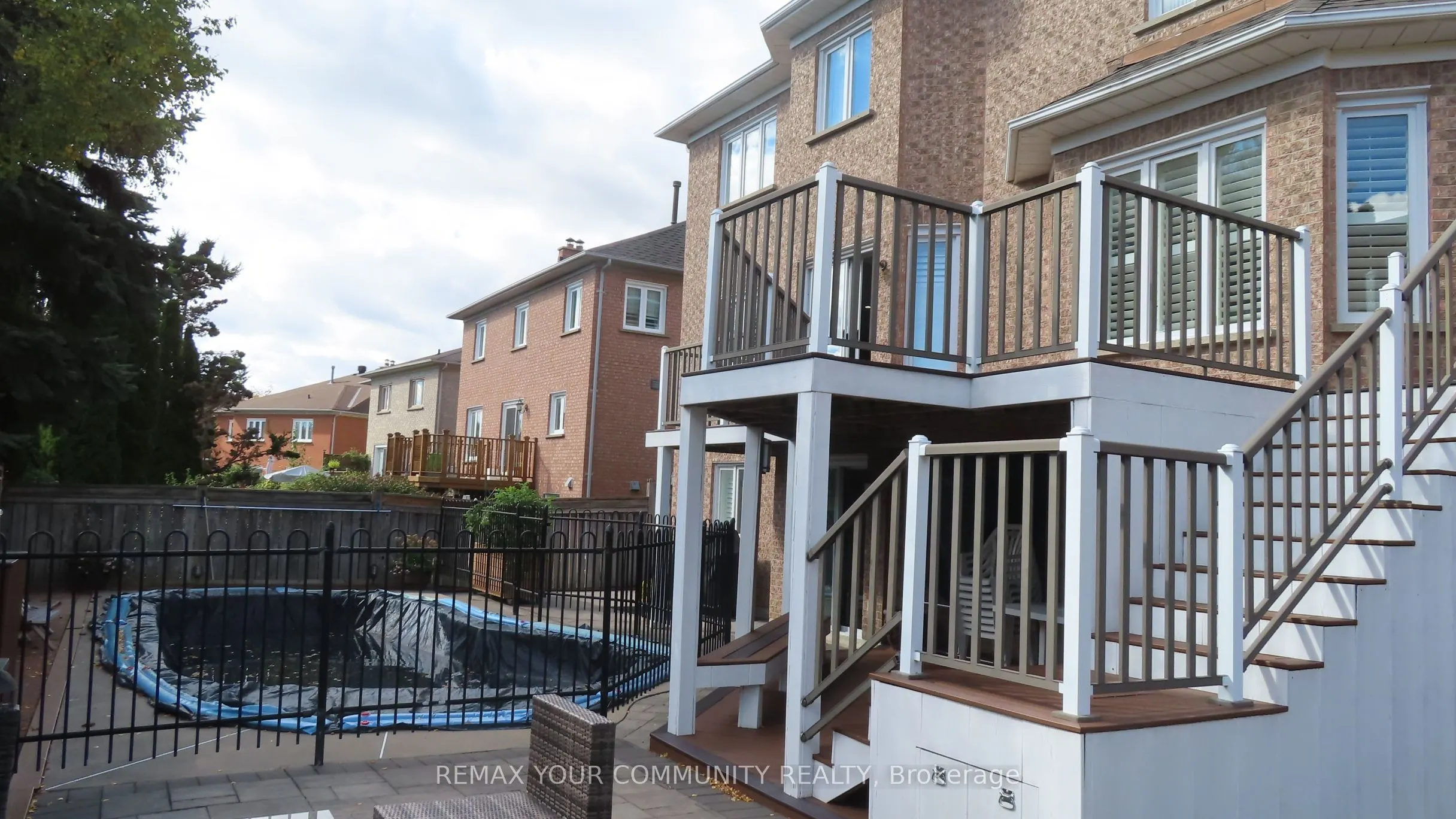 11 Hans Drive