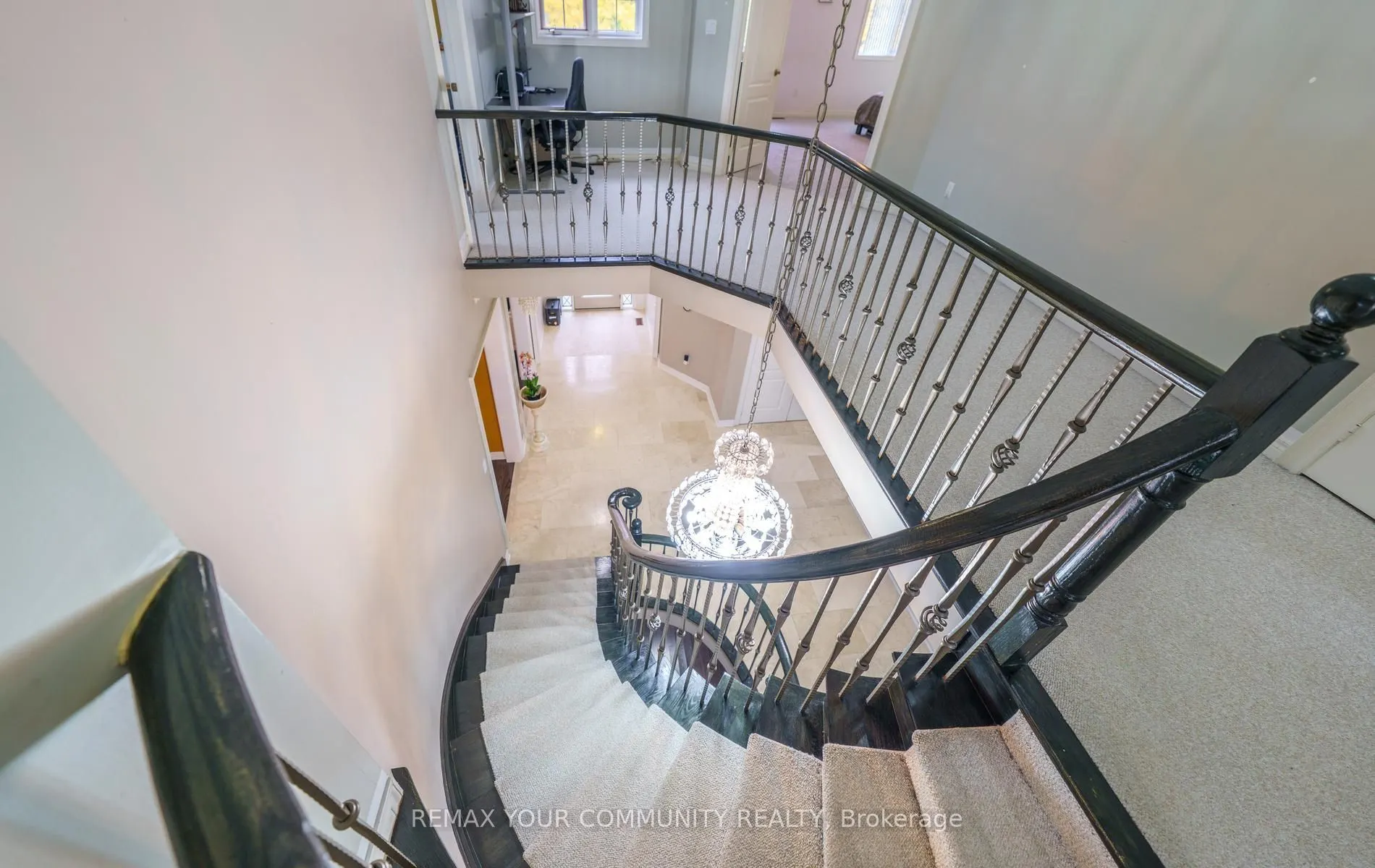 11 Hans Drive
