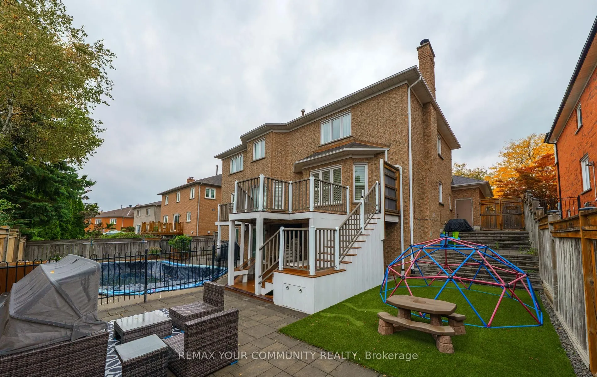 11 Hans Drive