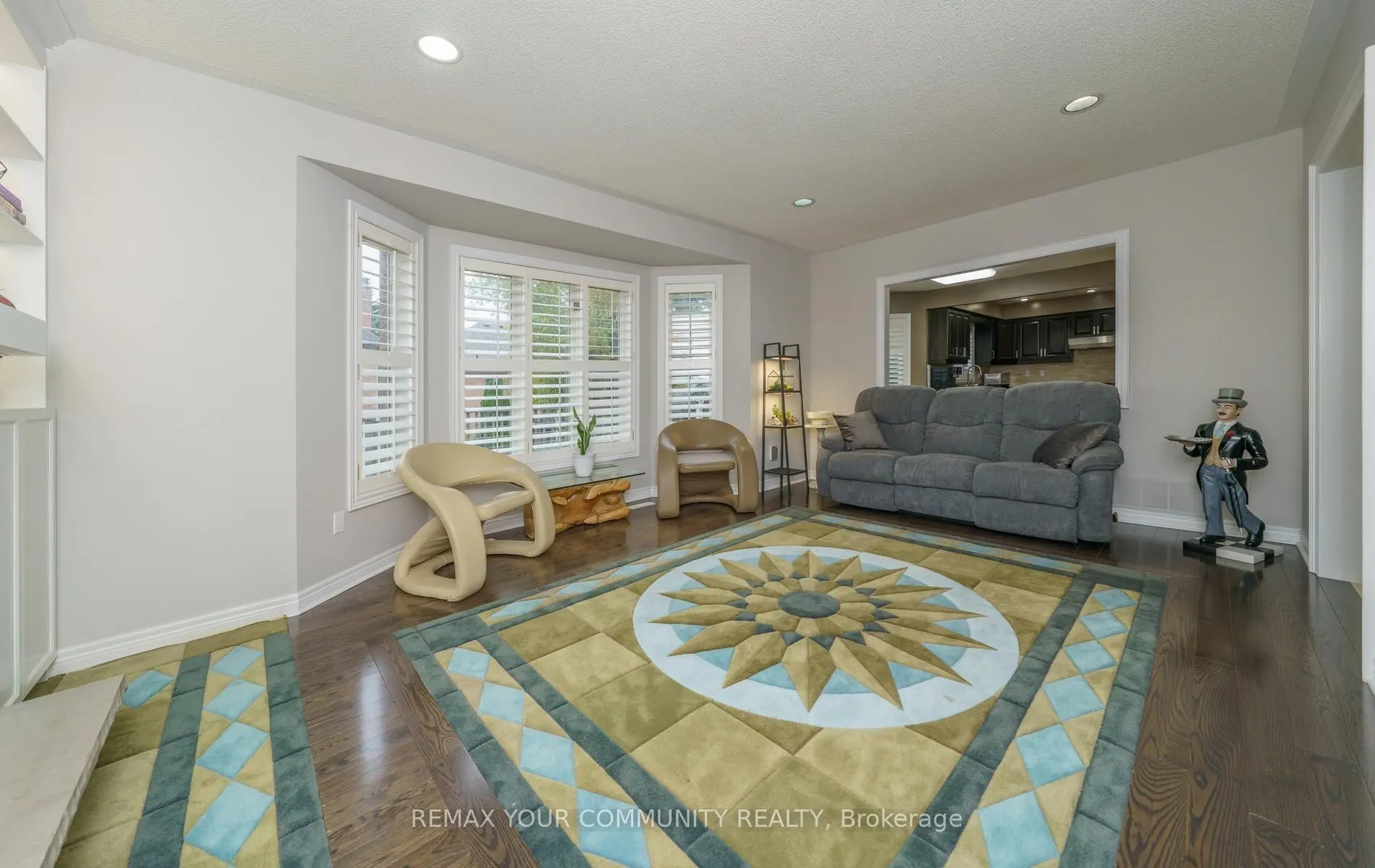 11 Hans Drive