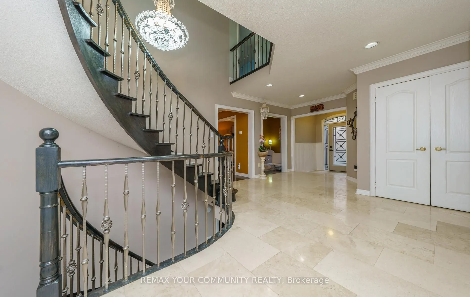 11 Hans Drive