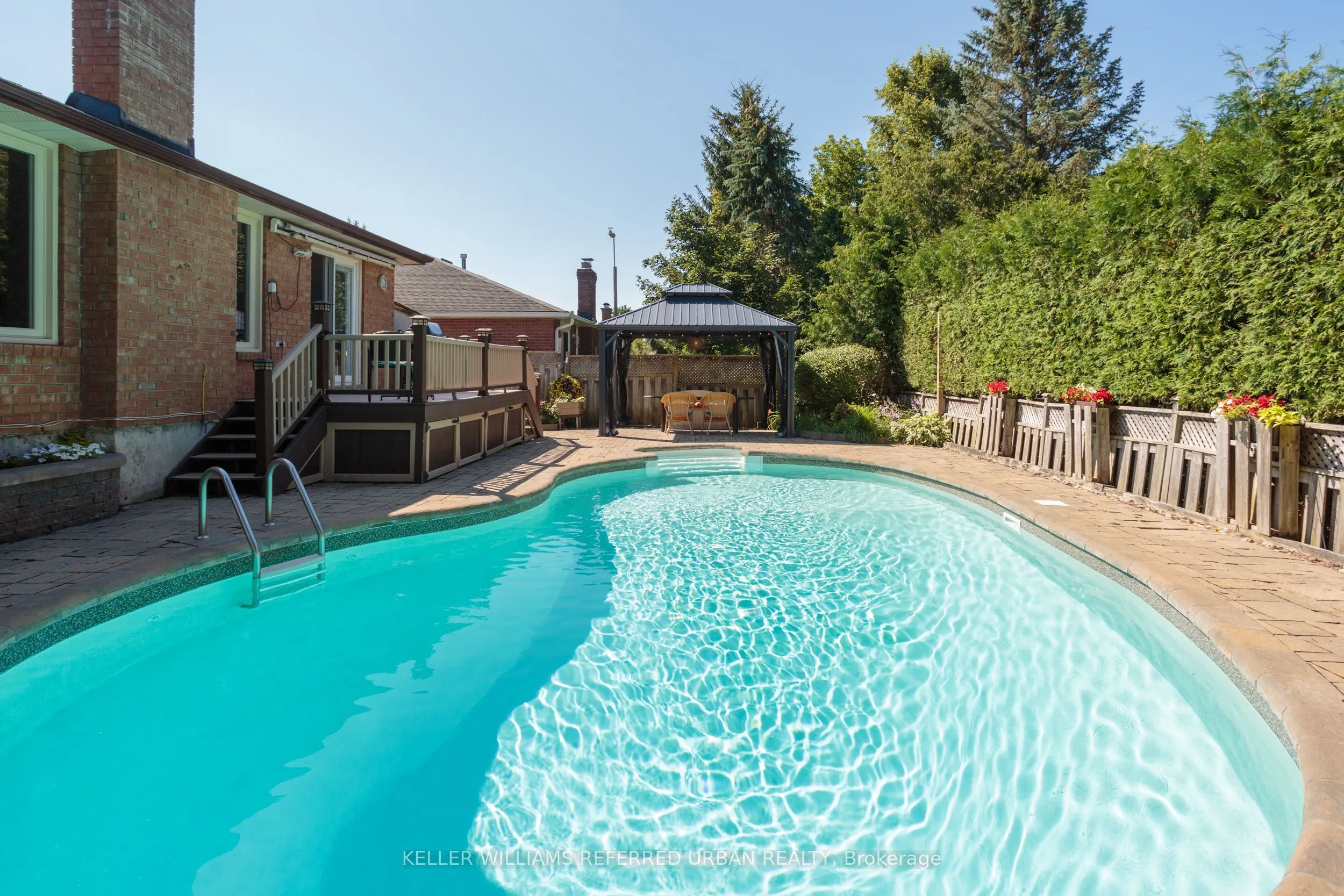 72 Munro Crescent