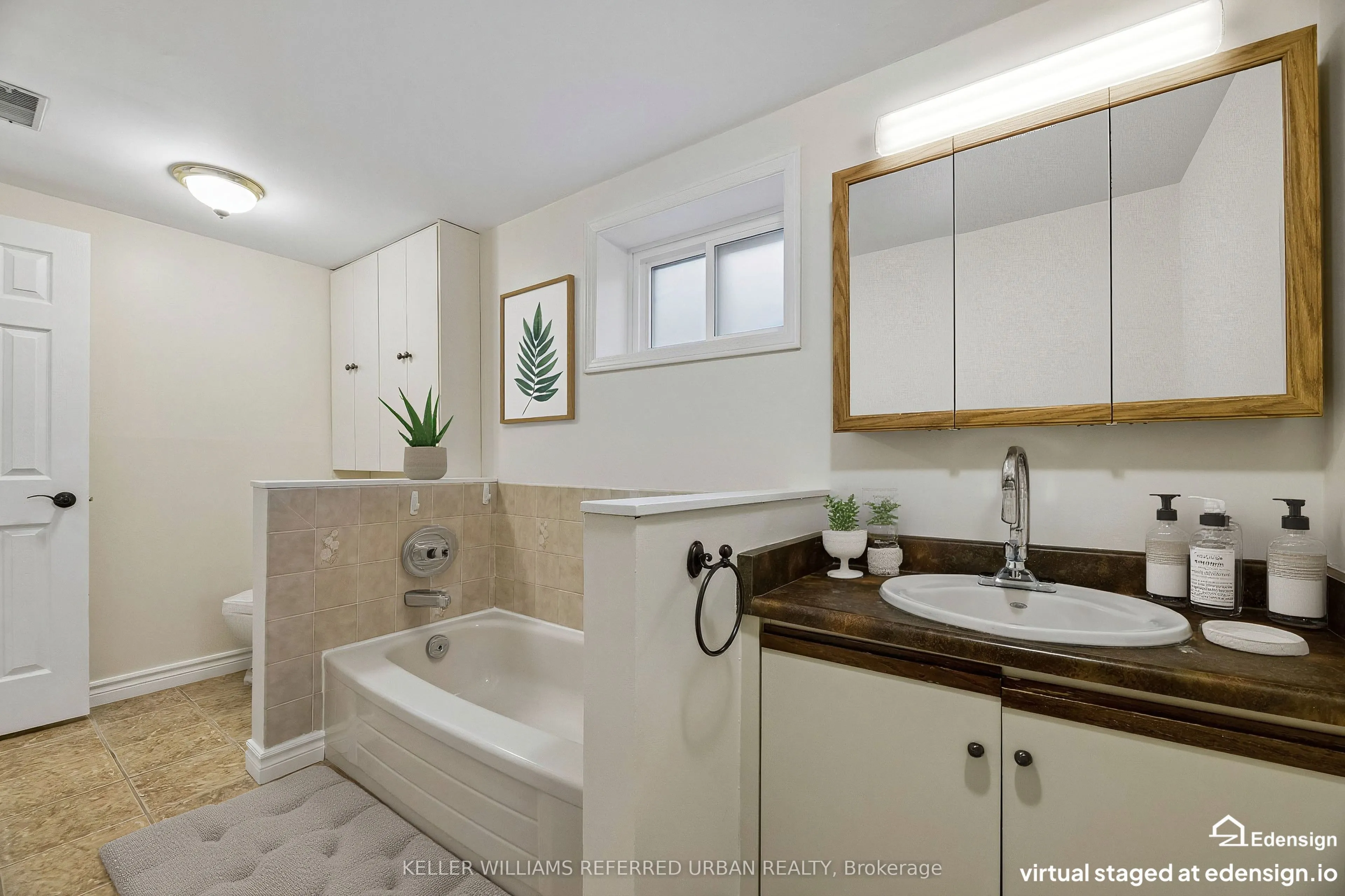 72 Munro Crescent
