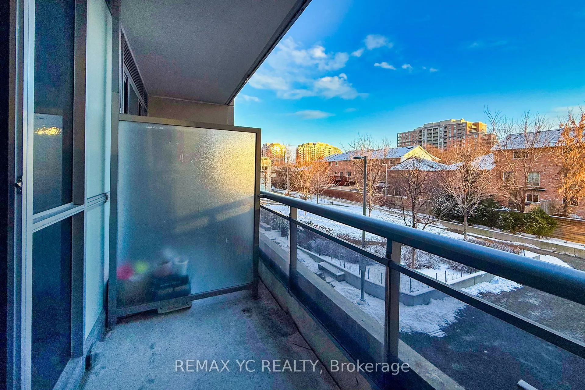 9191 Yonge Street #201