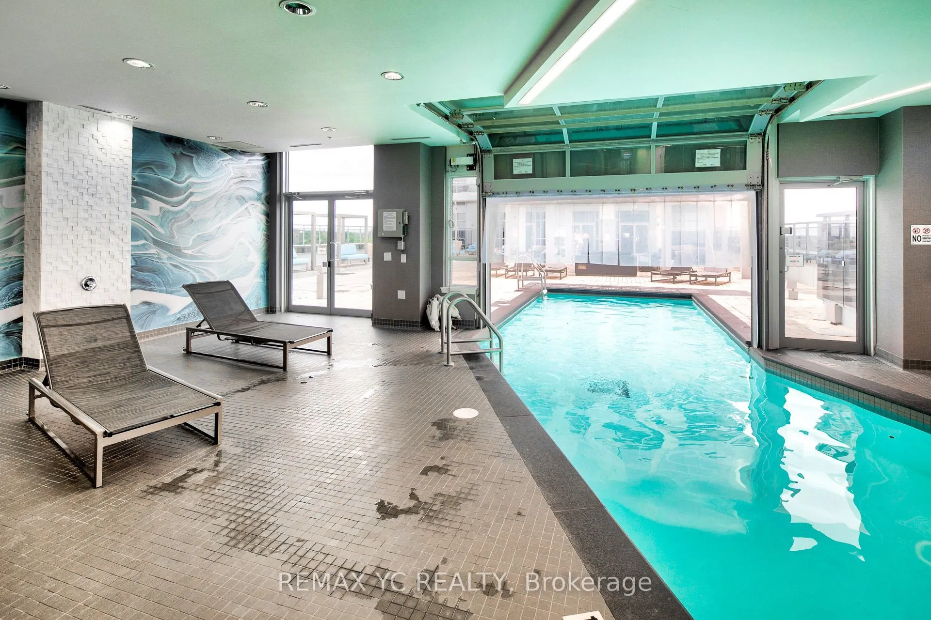 9191 Yonge Street #201