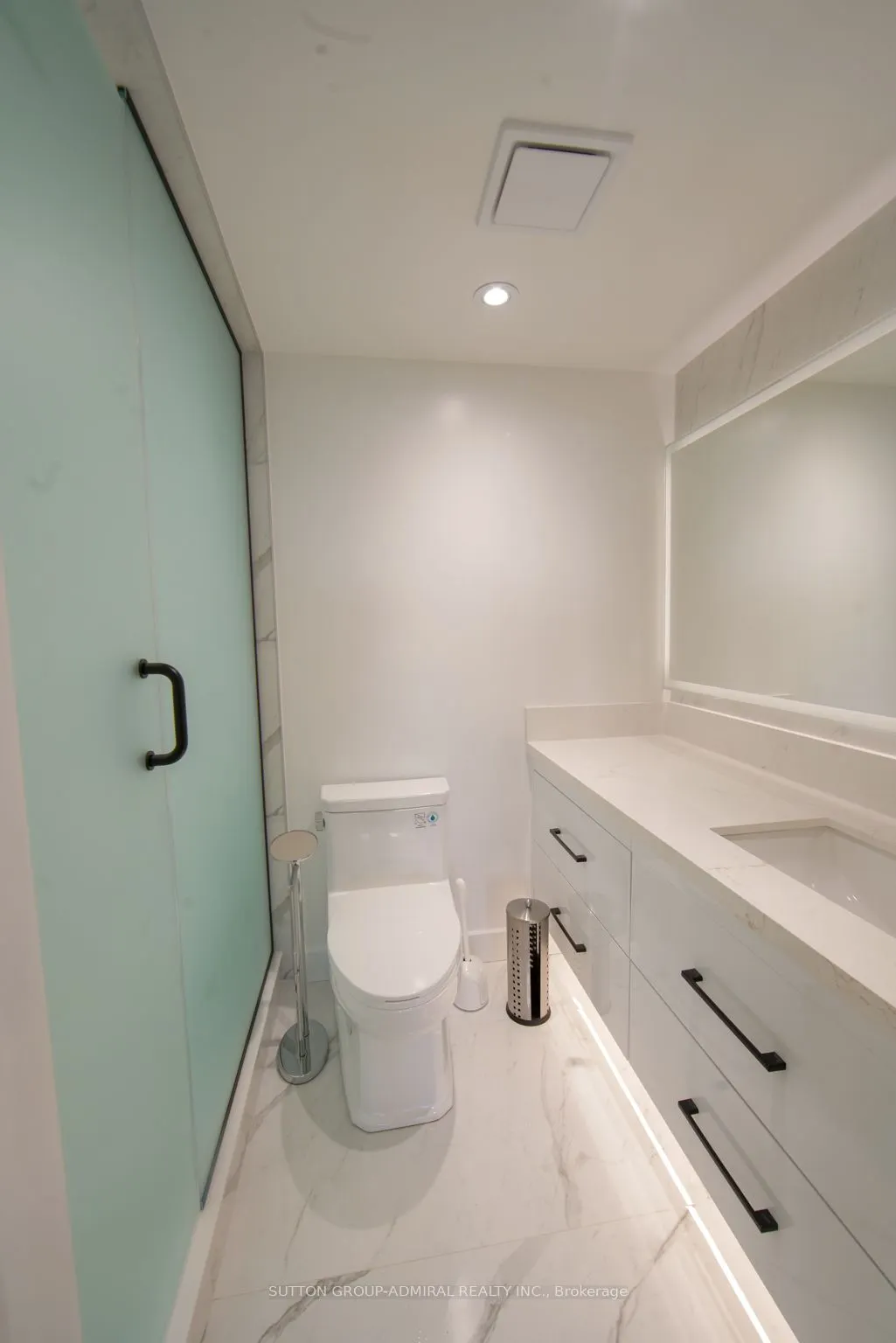 7420 Bathurst Street #606