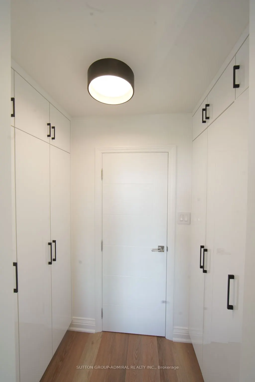 7420 Bathurst Street #606