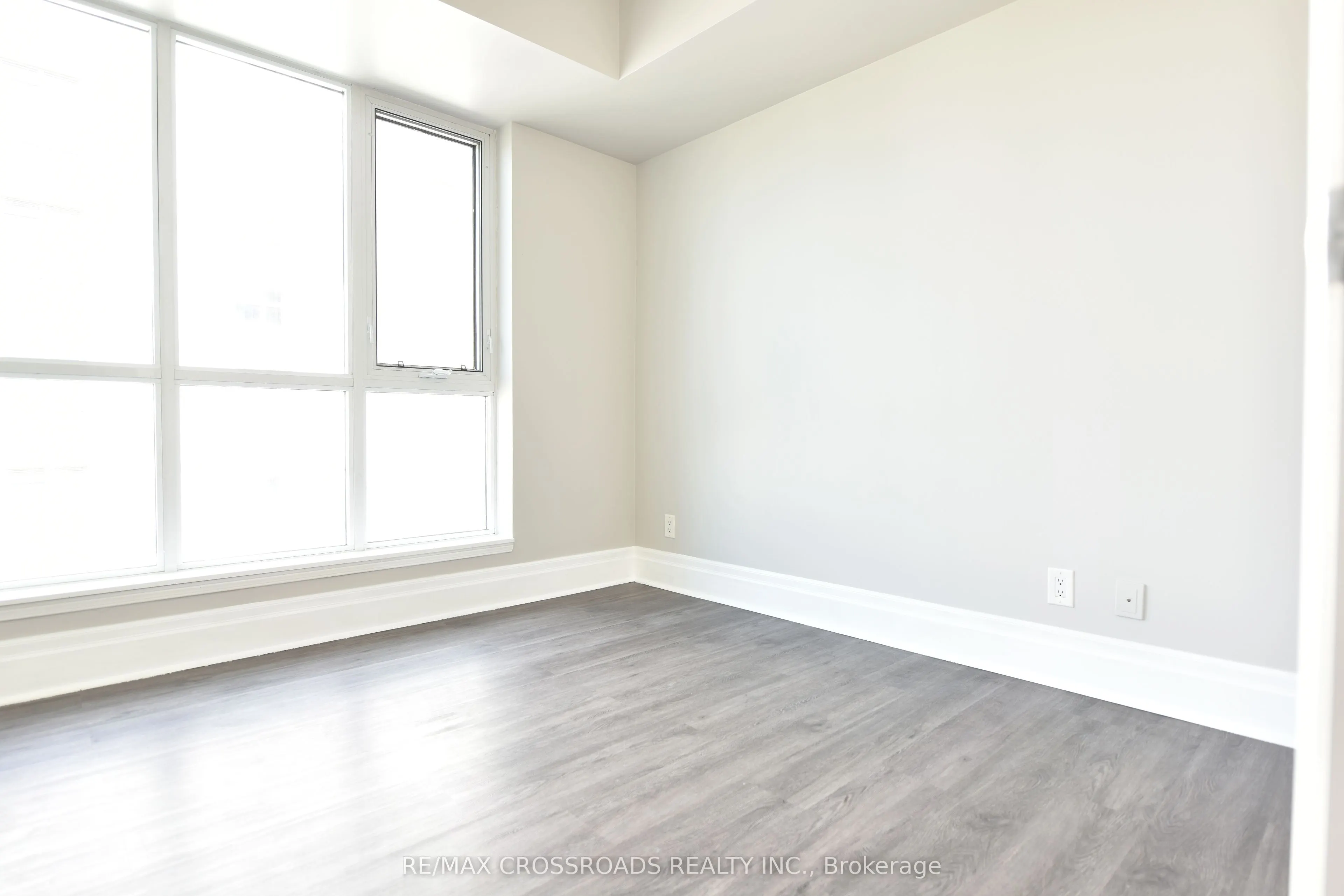 21 UPPER DUKE Crescent #505