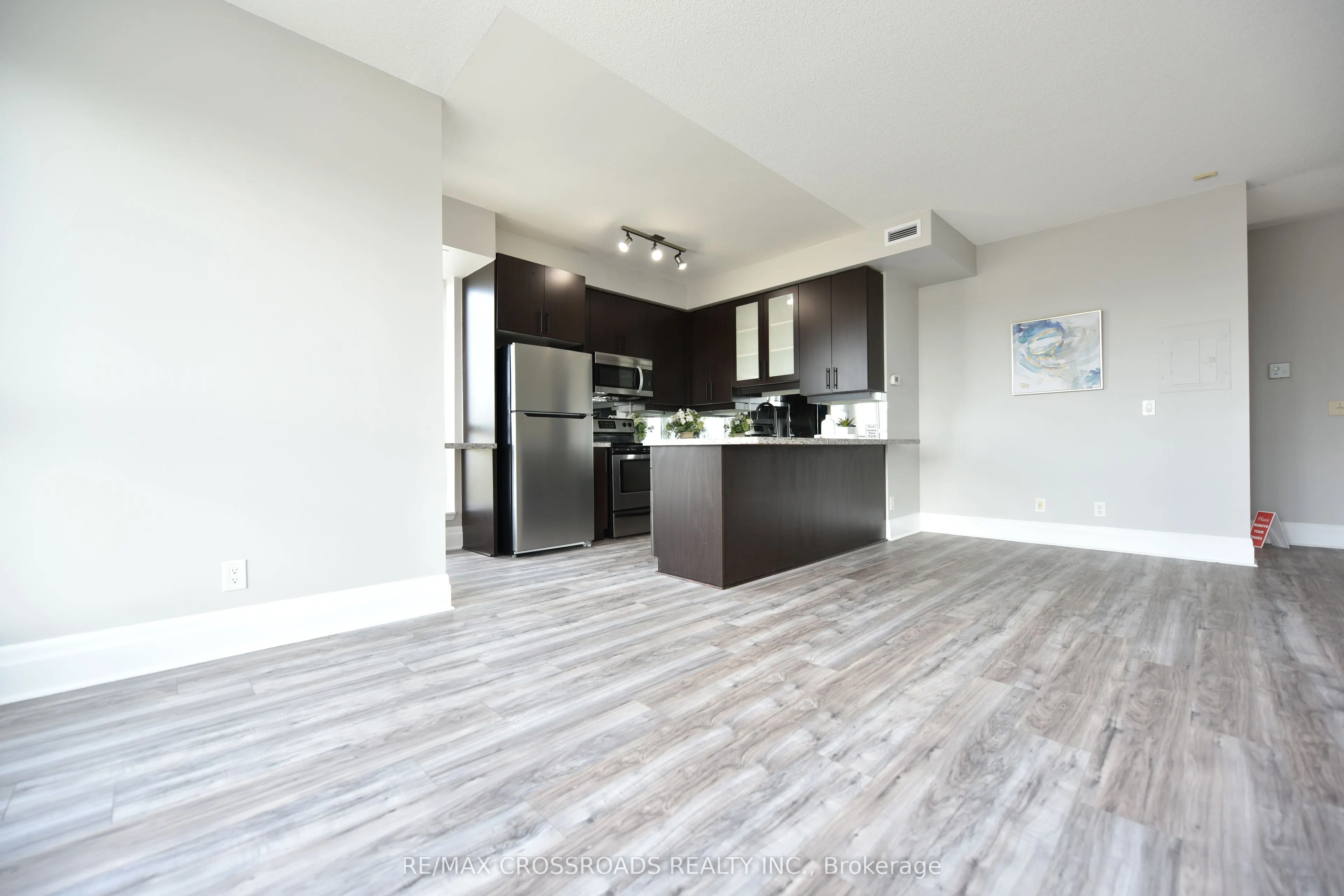 21 UPPER DUKE Crescent #505