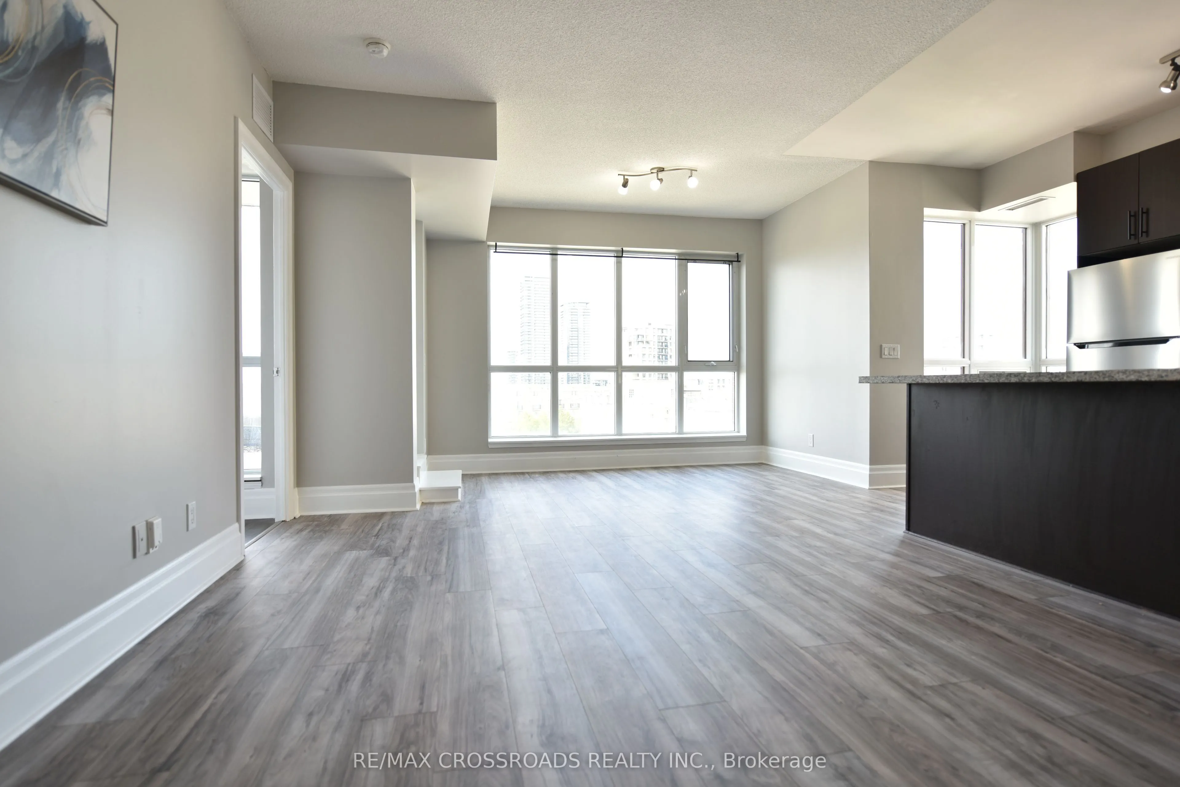21 UPPER DUKE Crescent #505