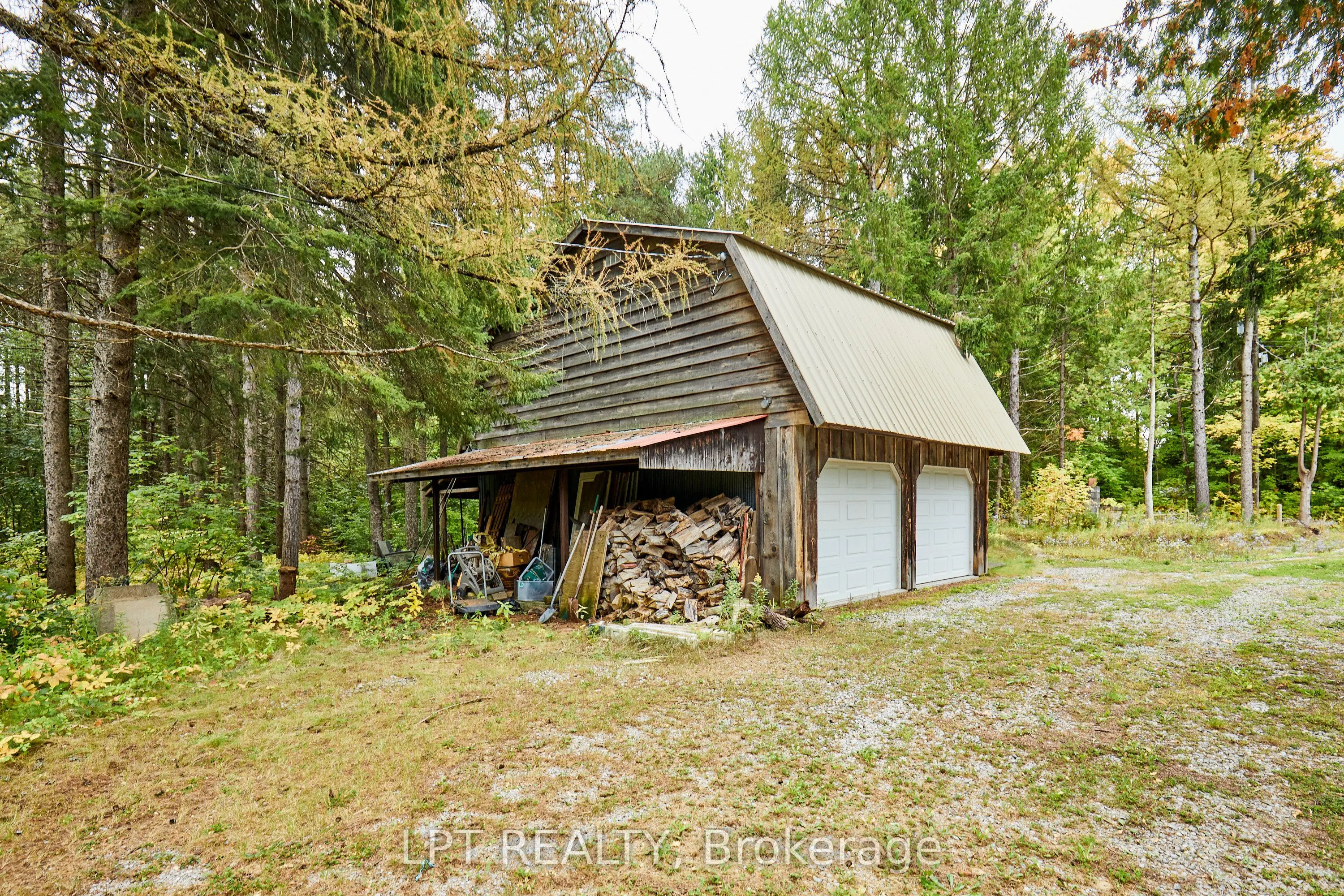 298 Wees Road