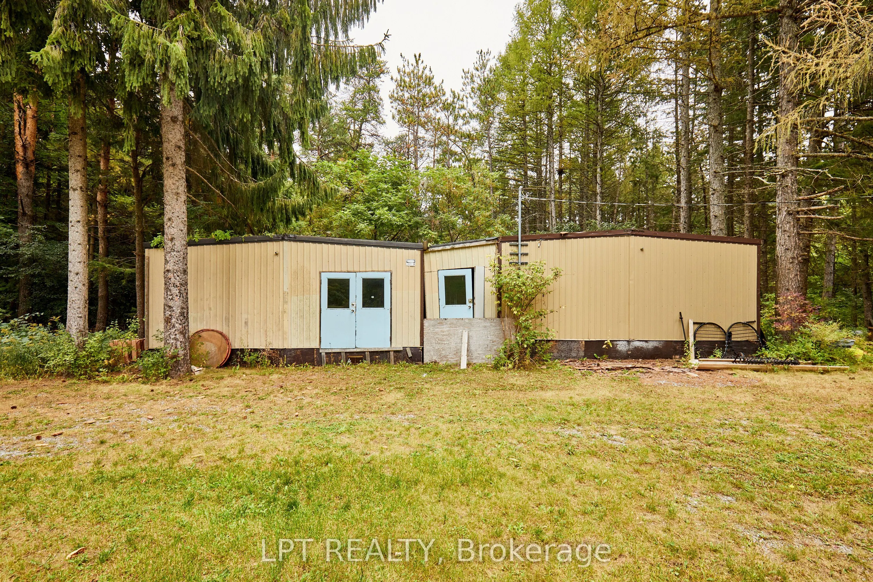 298 Wees Road