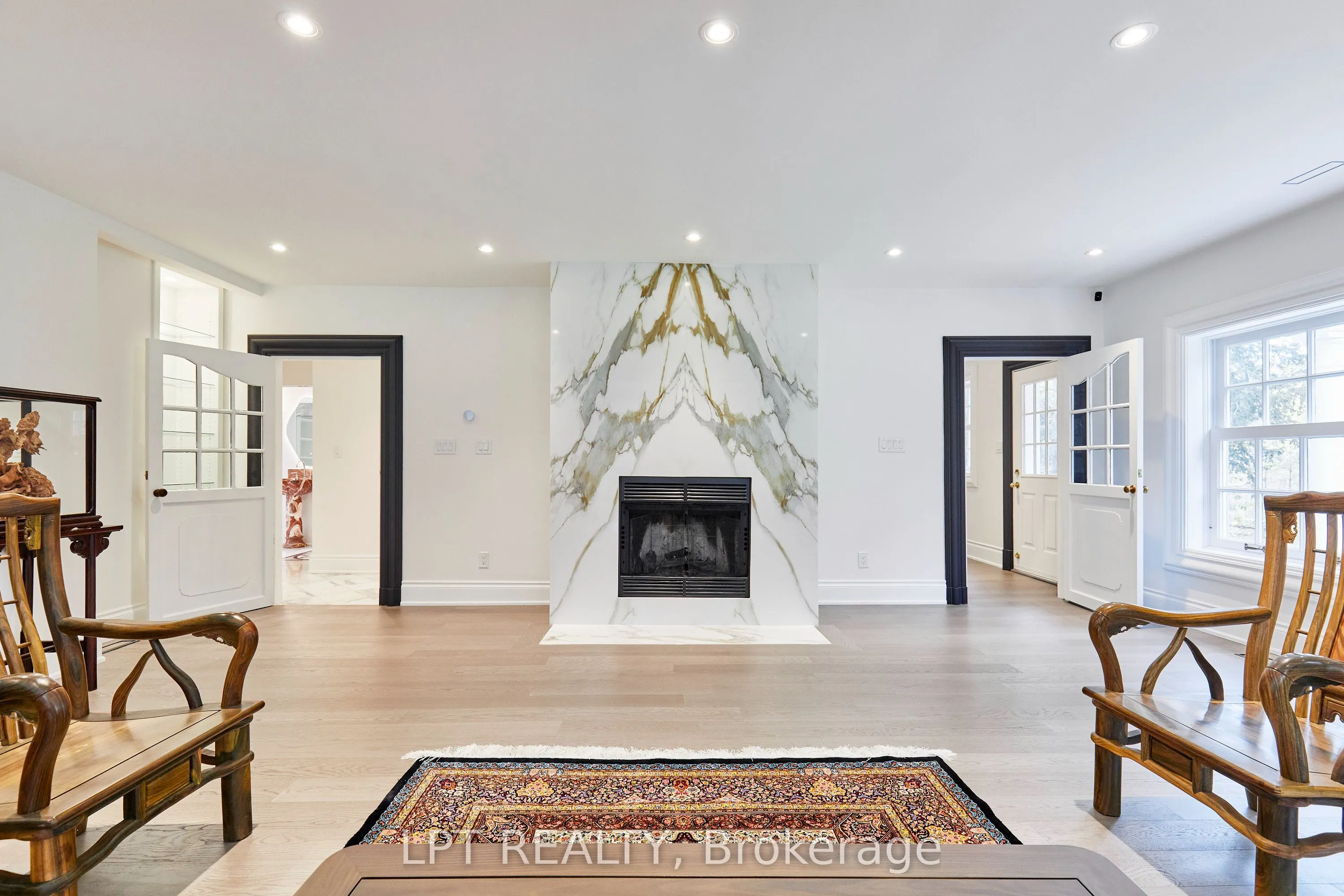 298 Wees Road