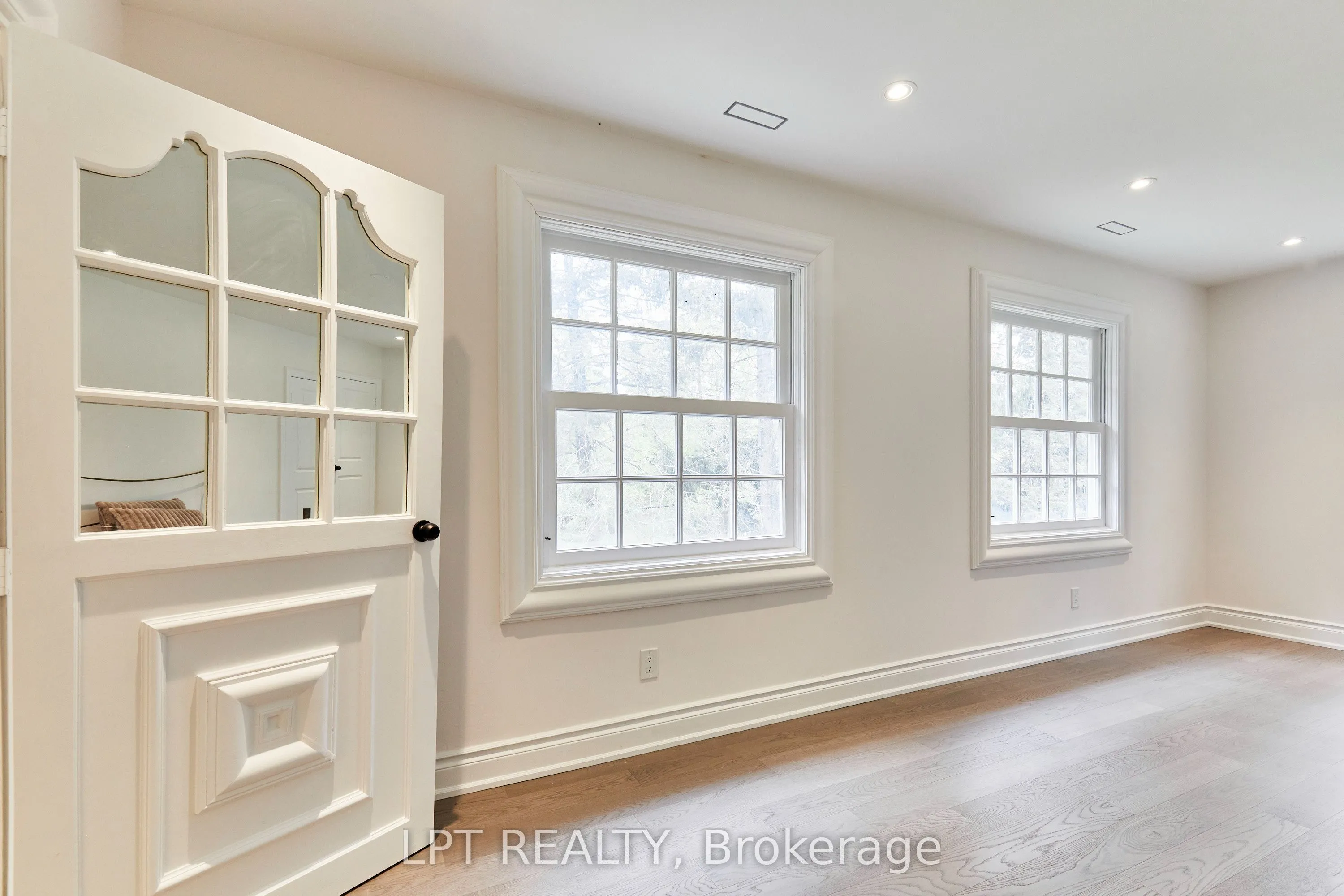 298 Wees Road