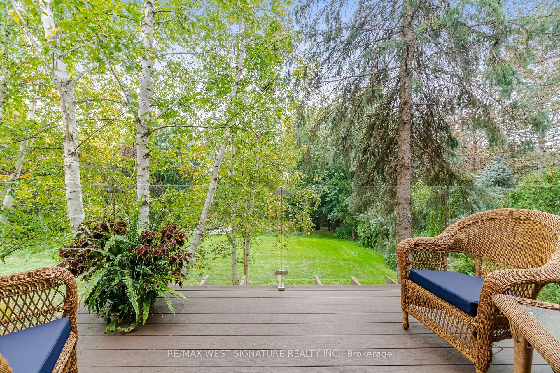 42 Hedgerow Court