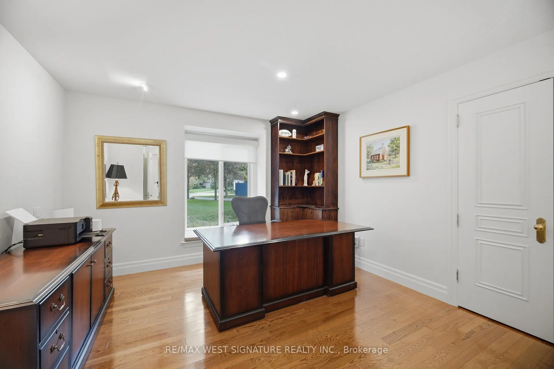 42 Hedgerow Court