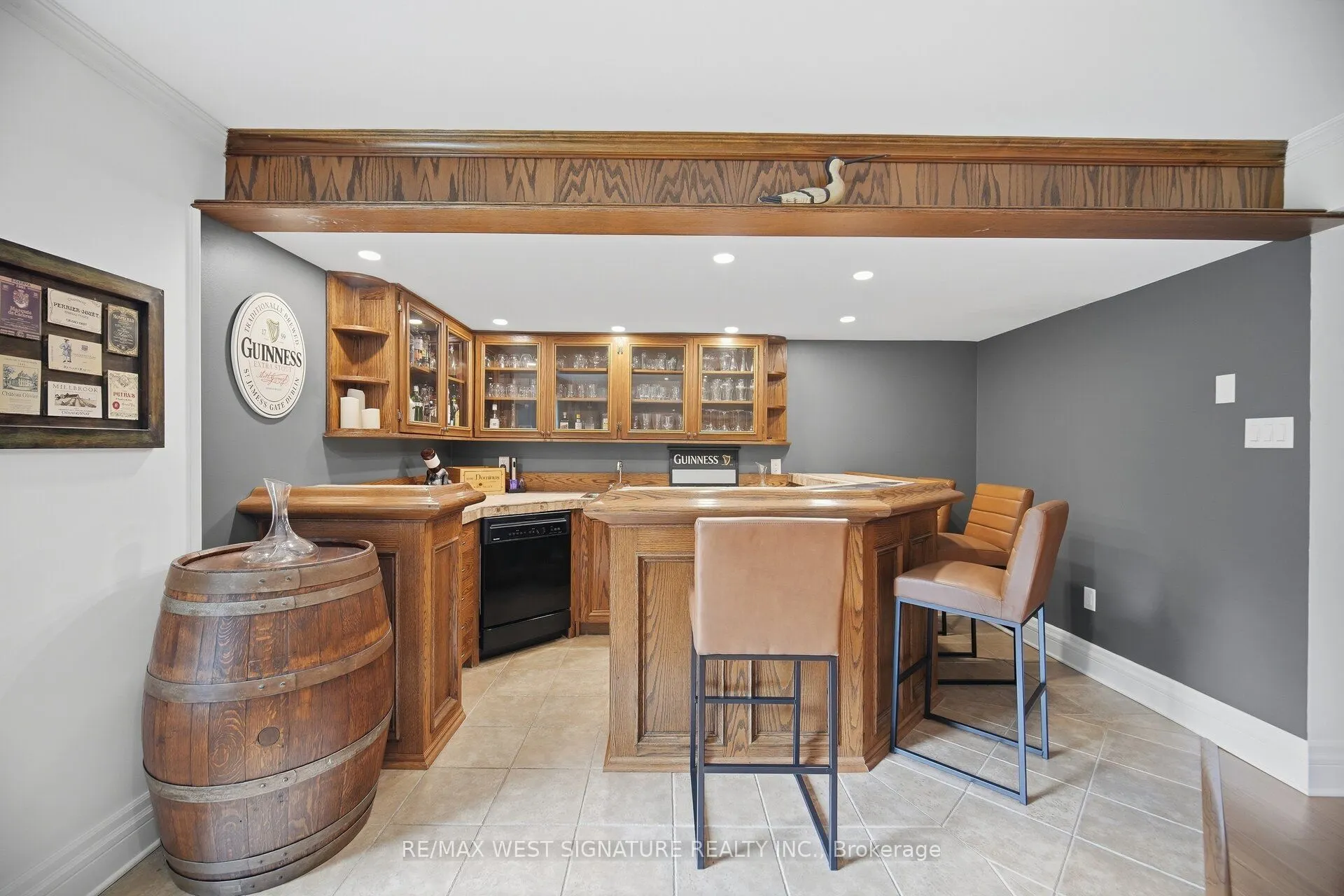 42 Hedgerow Court