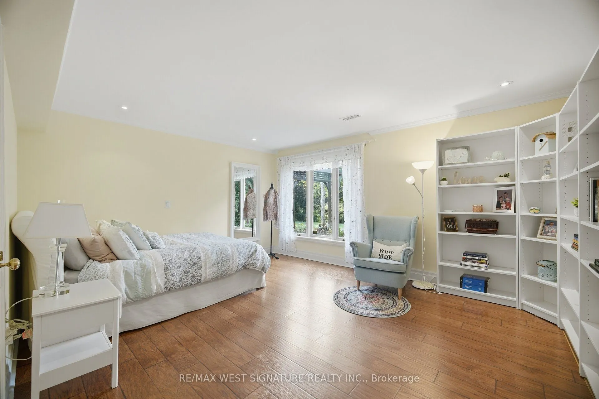 42 Hedgerow Court