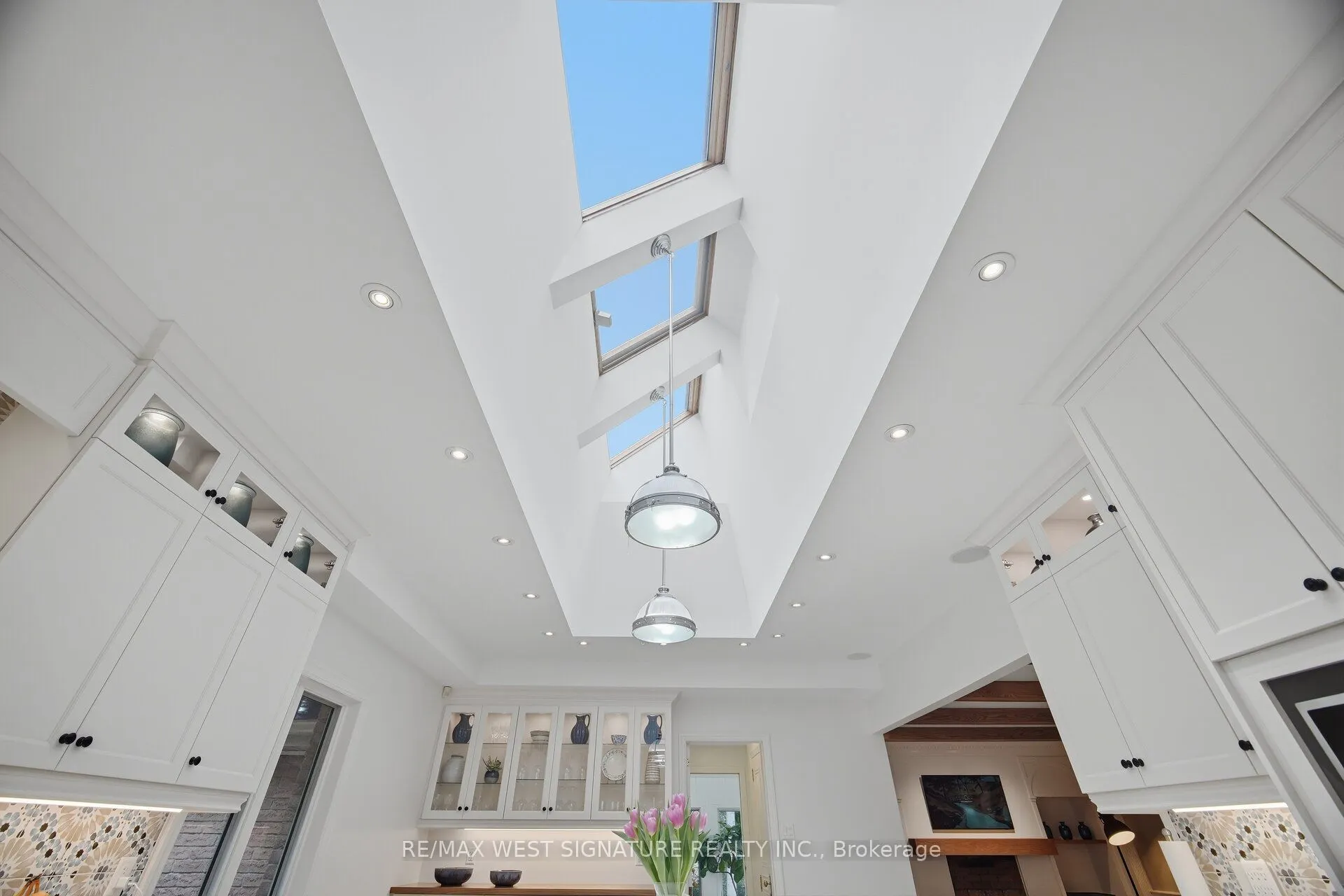 42 Hedgerow Court