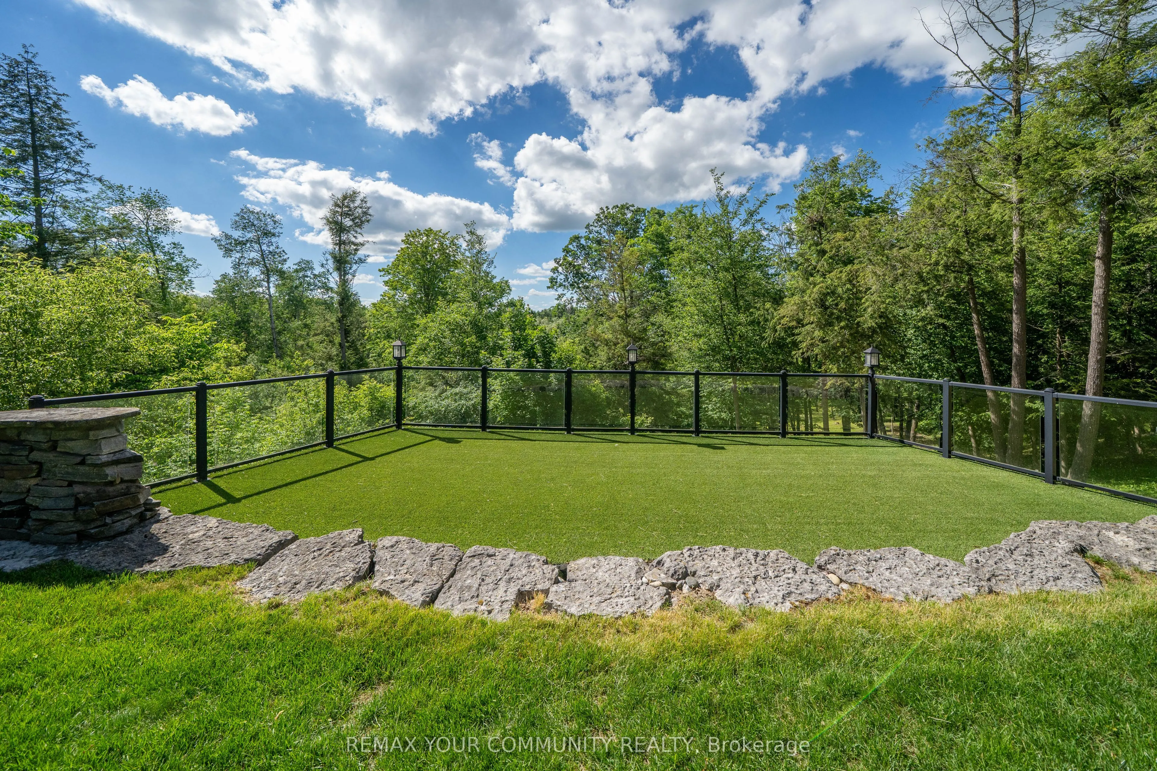 124 Elmpine Trail