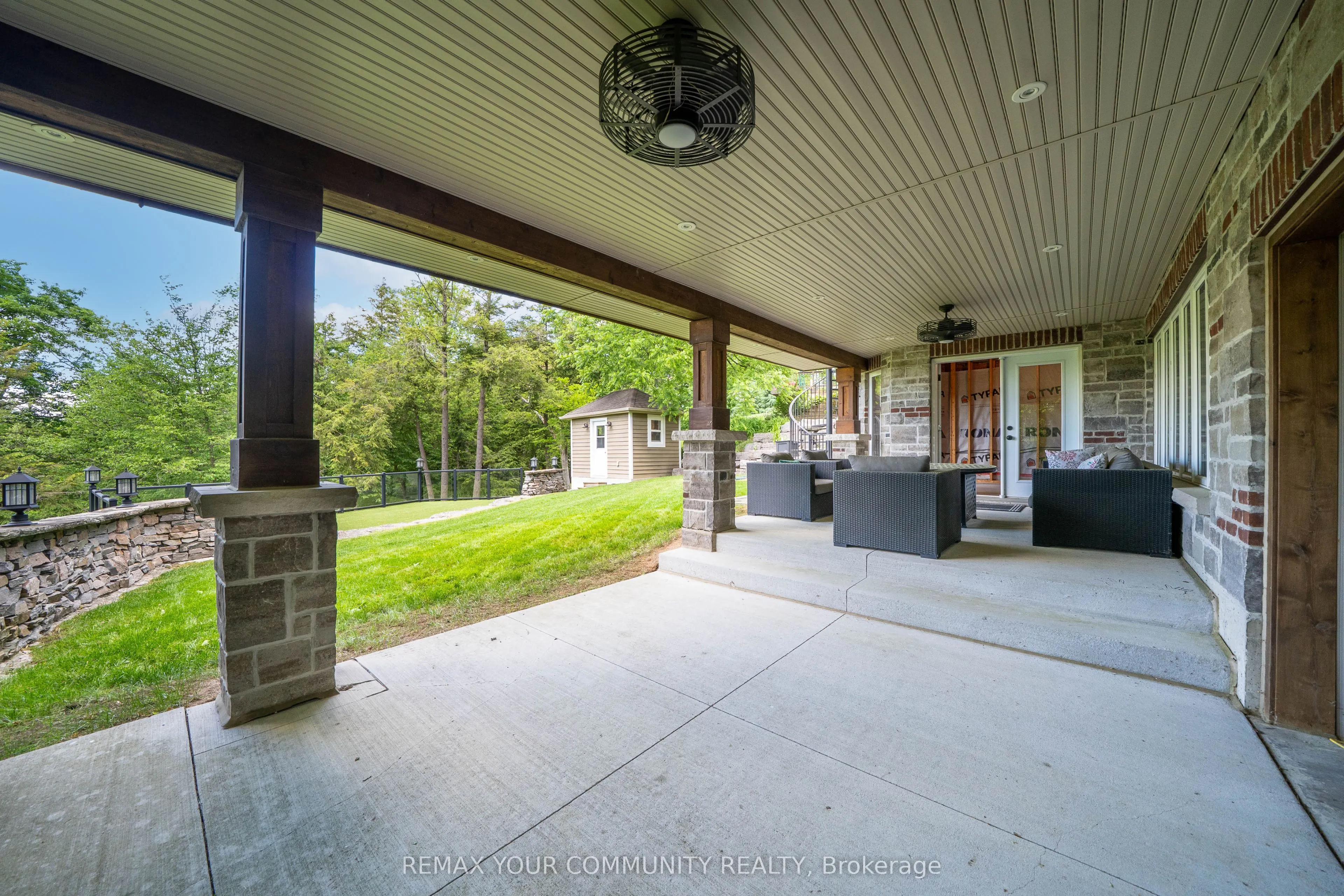 124 Elmpine Trail