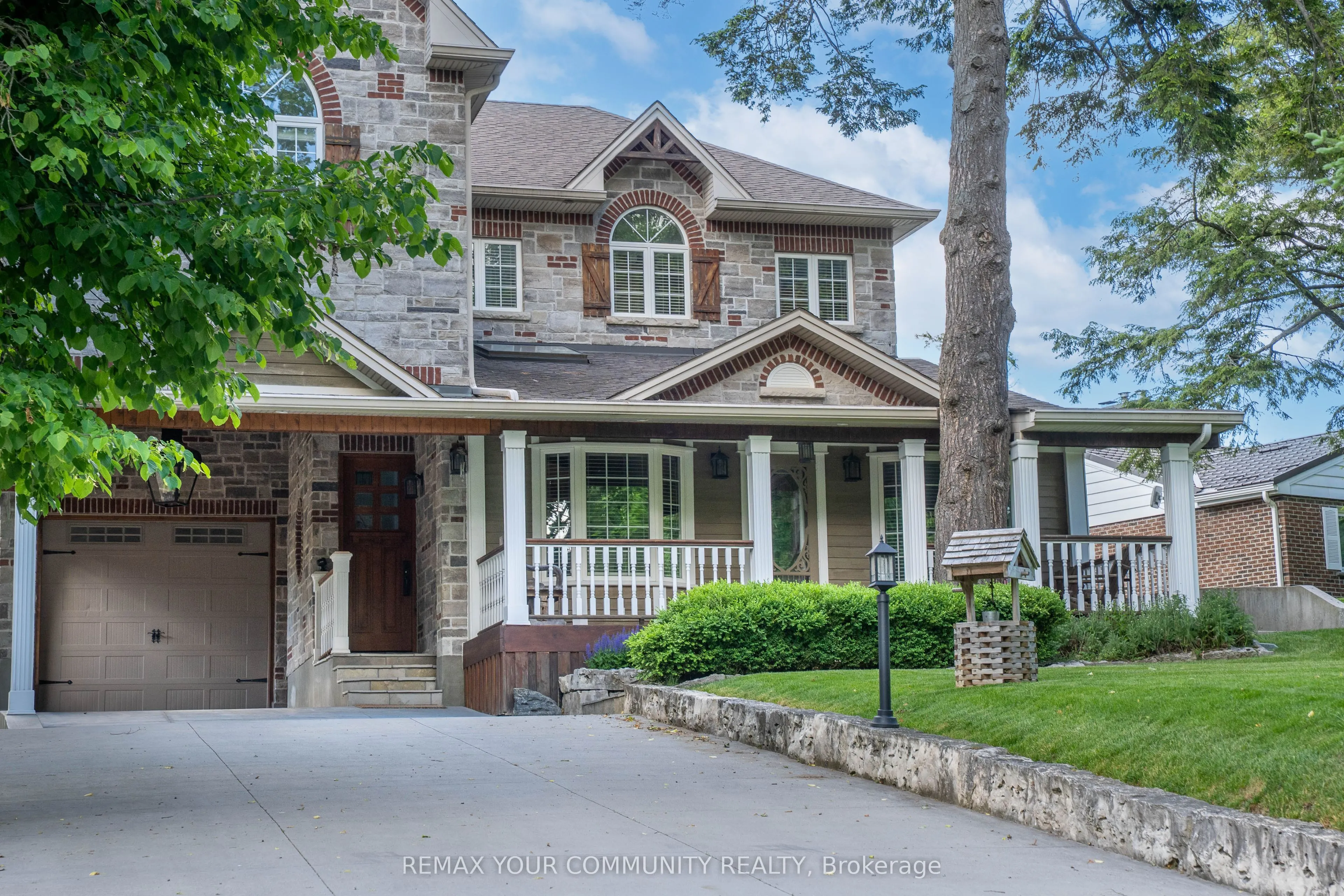 124 Elmpine Trail