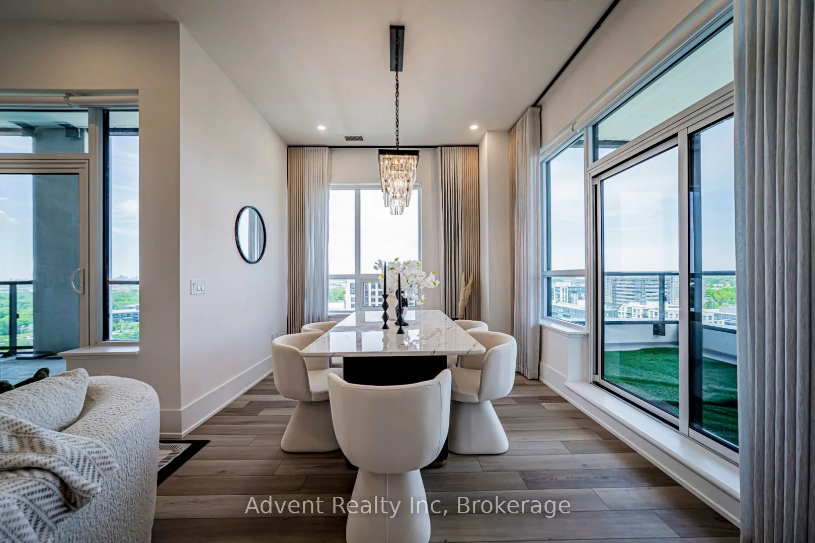 8 Cedarland Drive #PH01