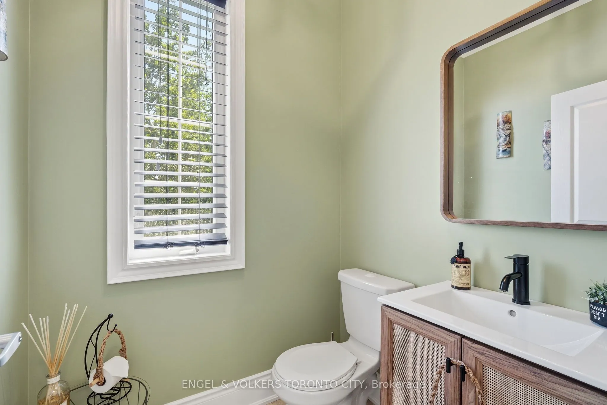 20 Parkheights Trail